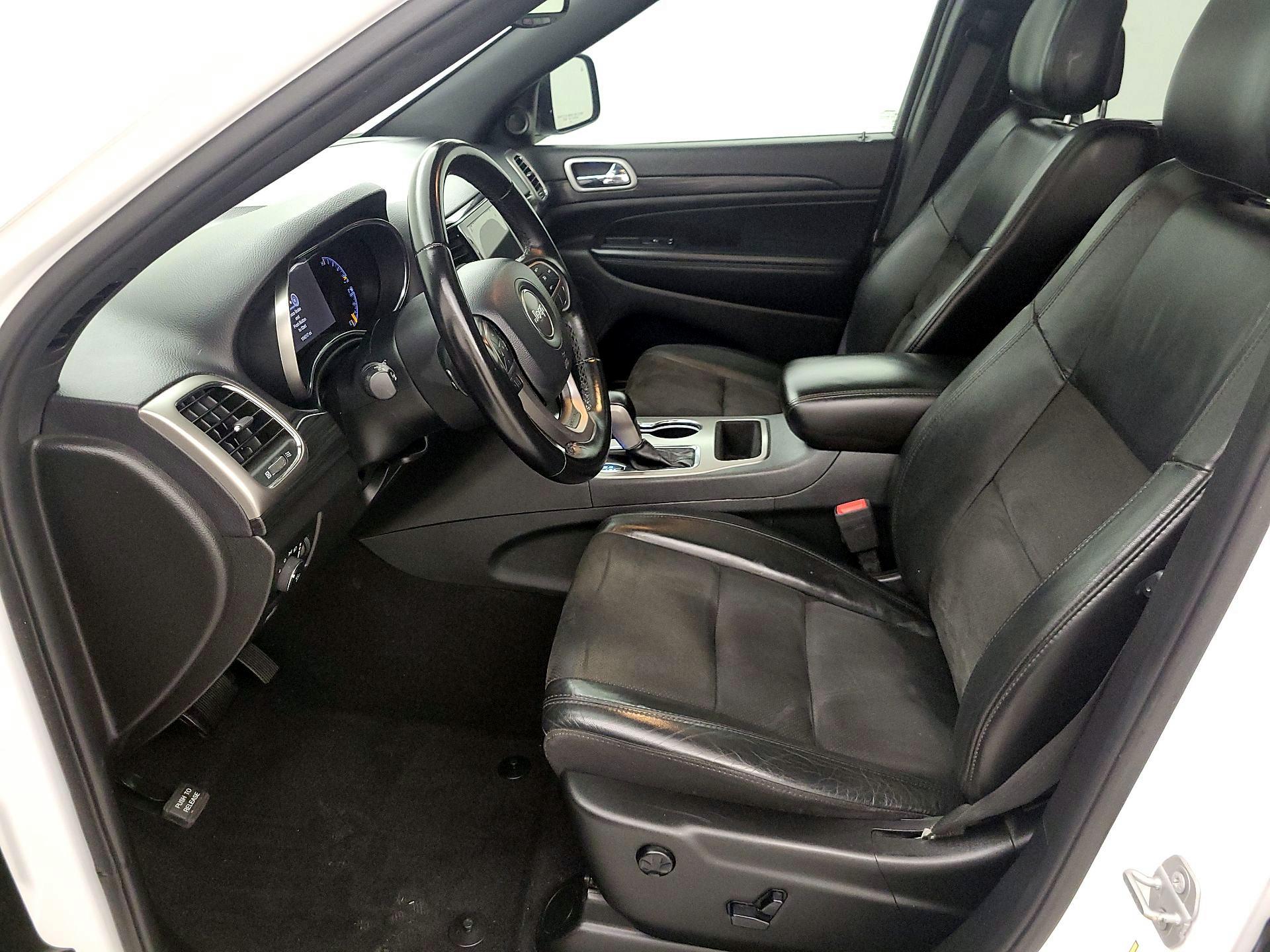 Thumbnail: 2020 Jeep Grand Cherokee - 11