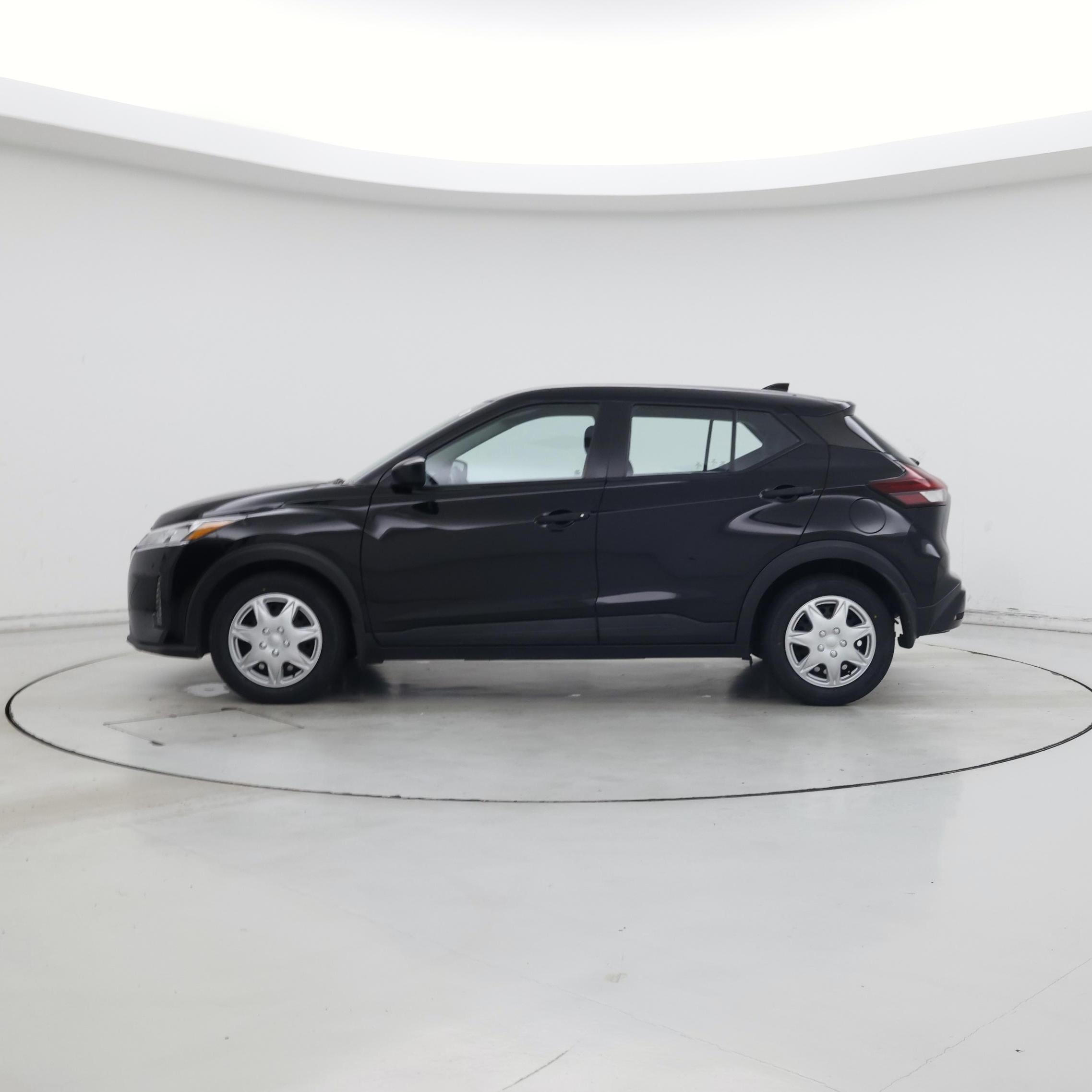 Thumbnail: 2021 Nissan Kicks - 3
