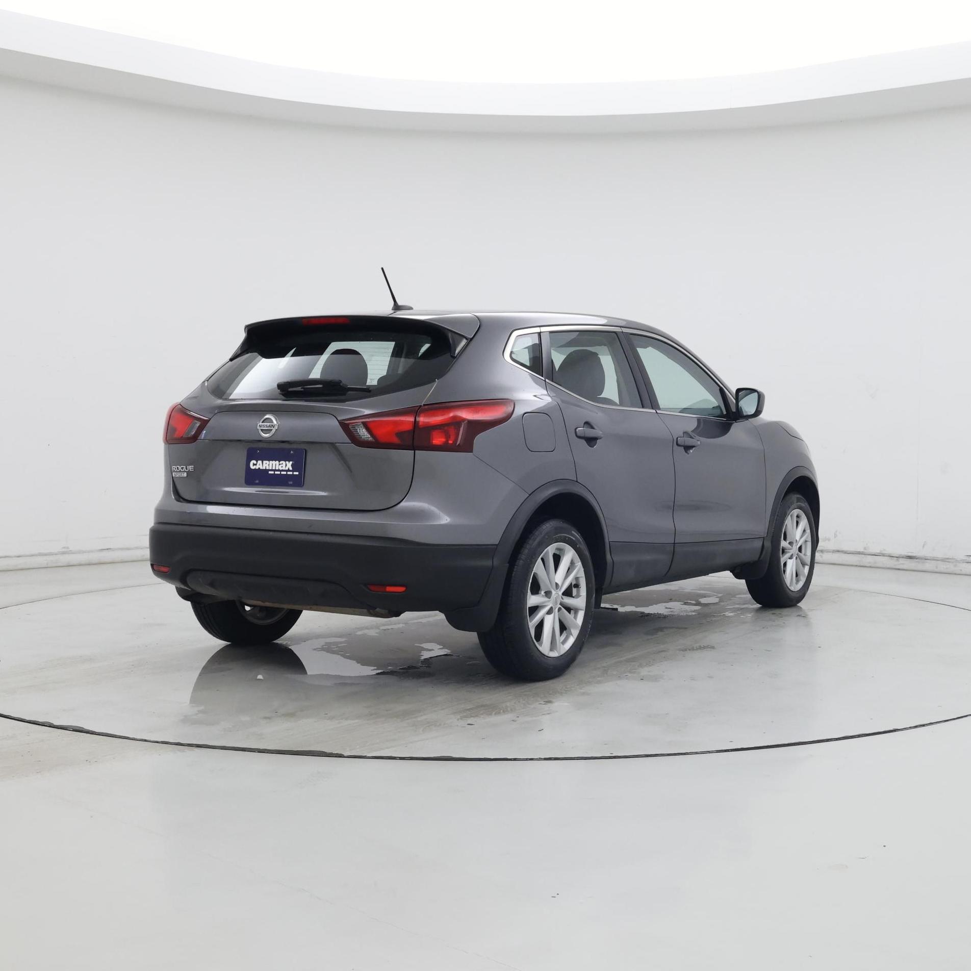 Thumbnail: 2017 Nissan Rogue Sport - 8