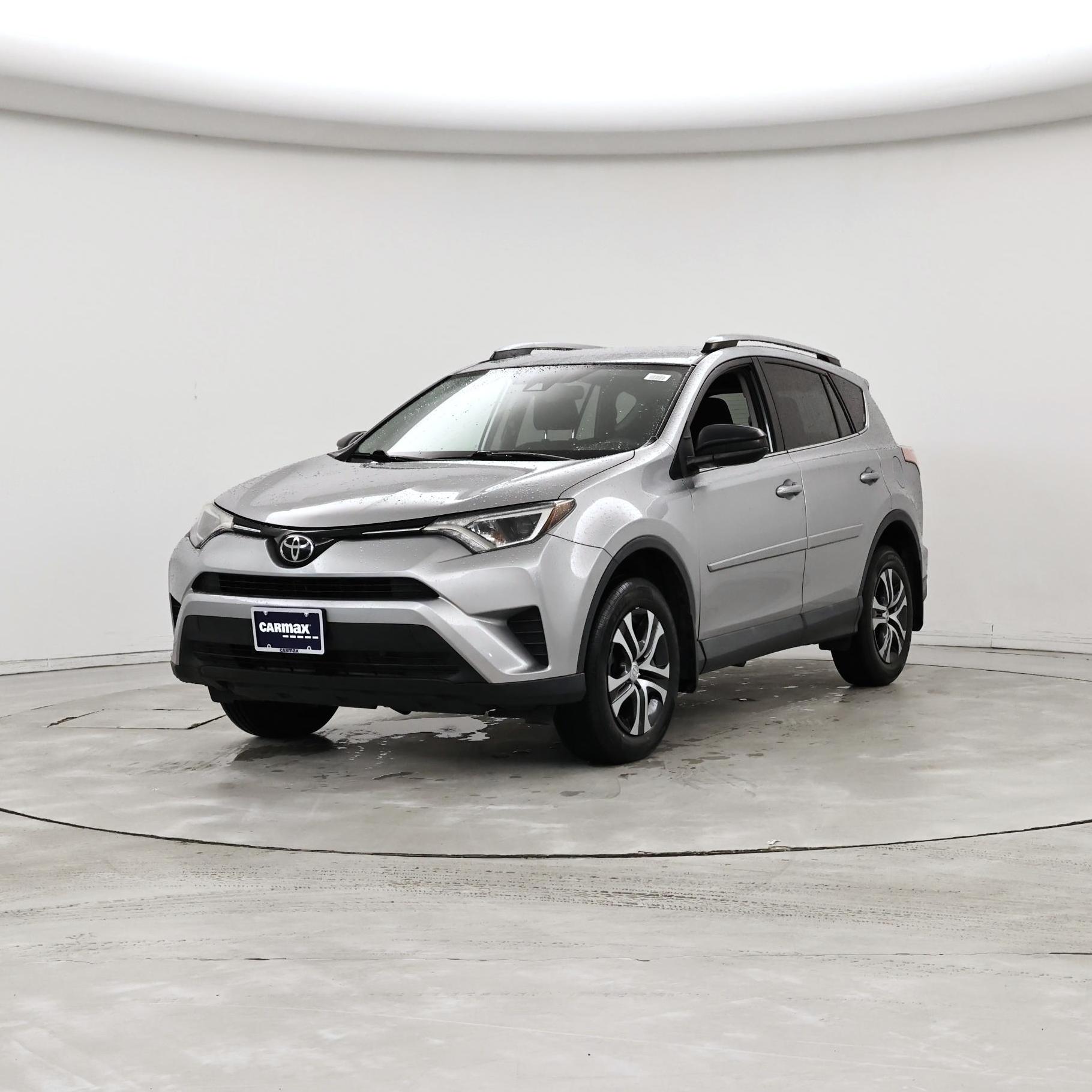 Thumbnail: 2018 Toyota RAV4 - 4