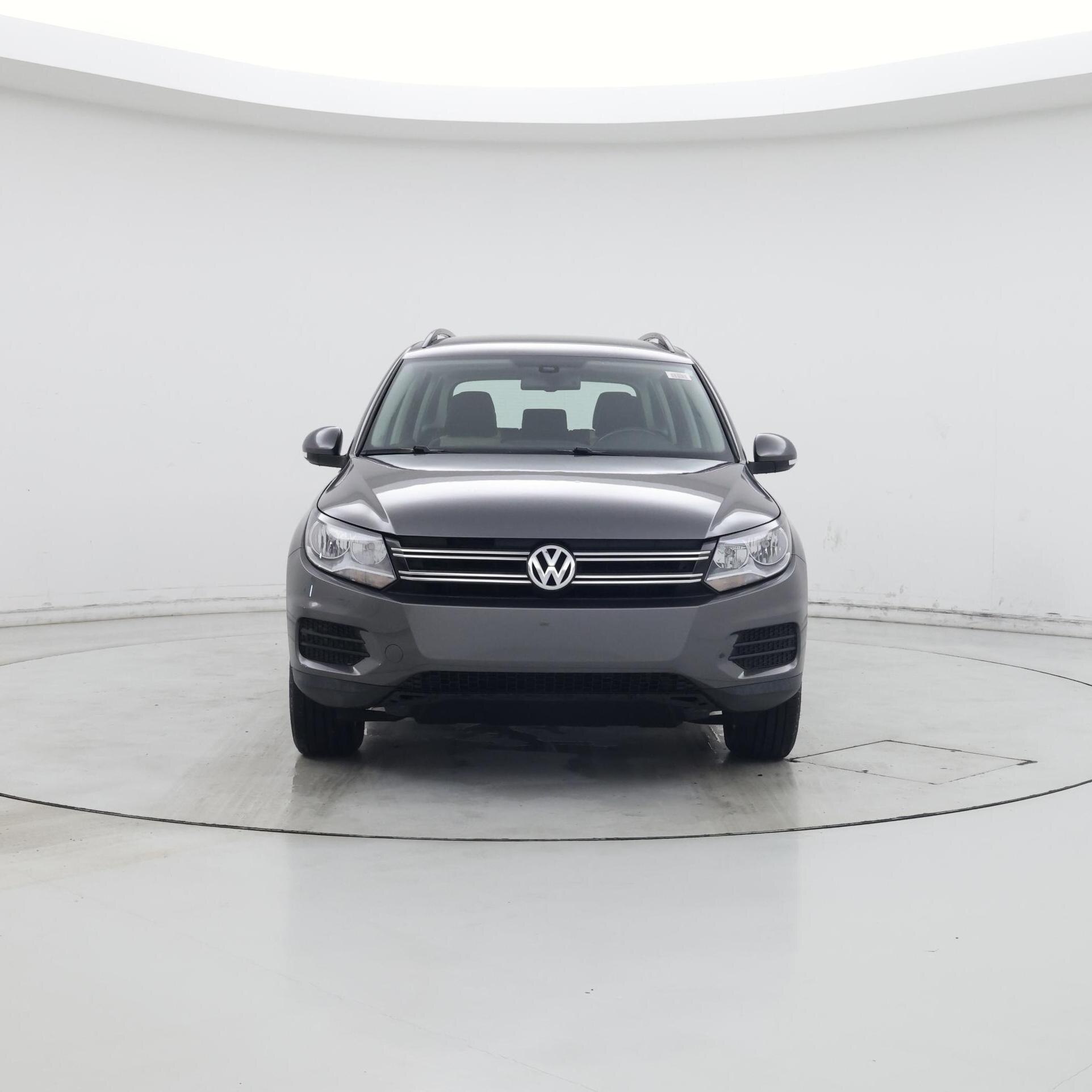 Thumbnail: 2016 Volkswagen Tiguan - 5