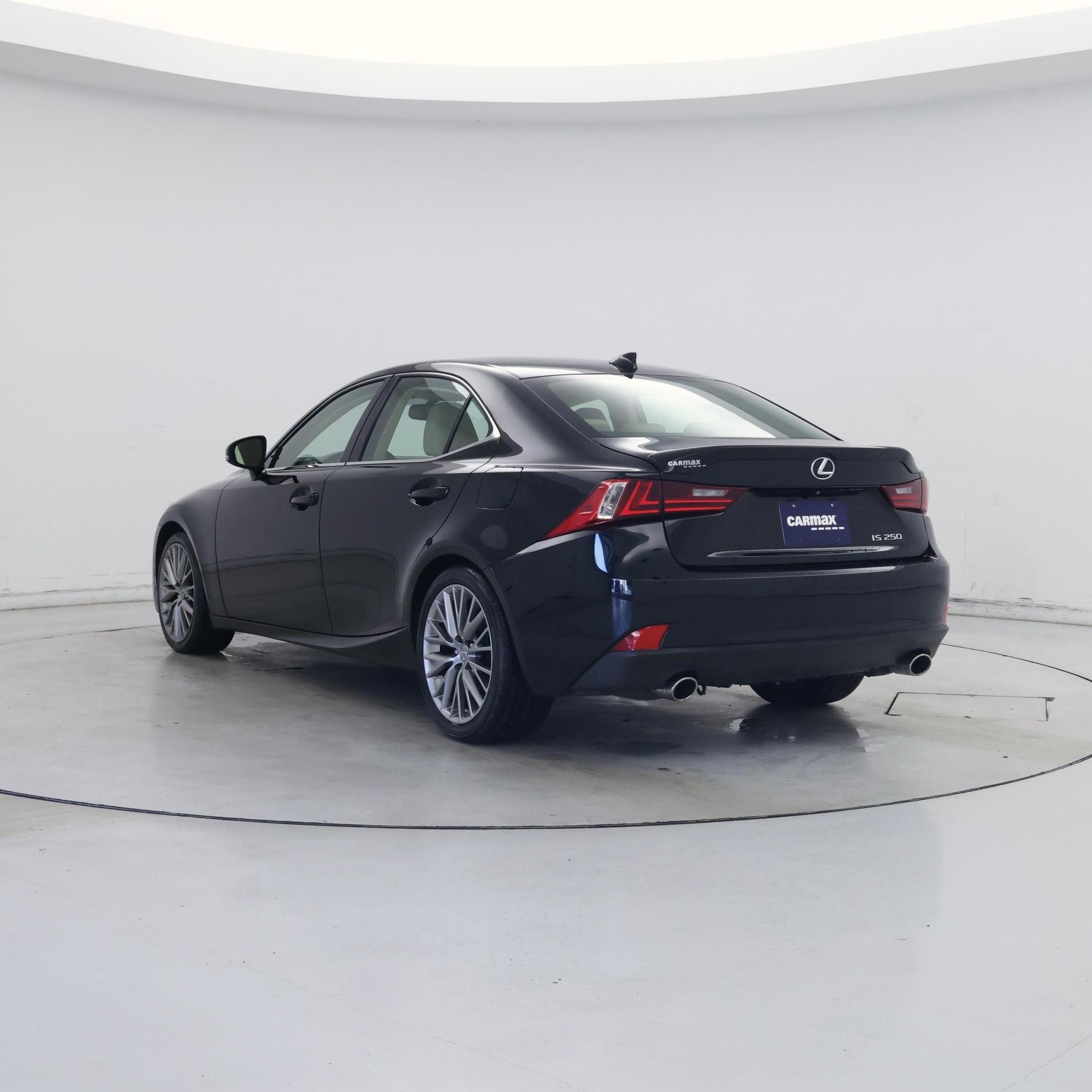 Thumbnail: 2015 Lexus IS - 2
