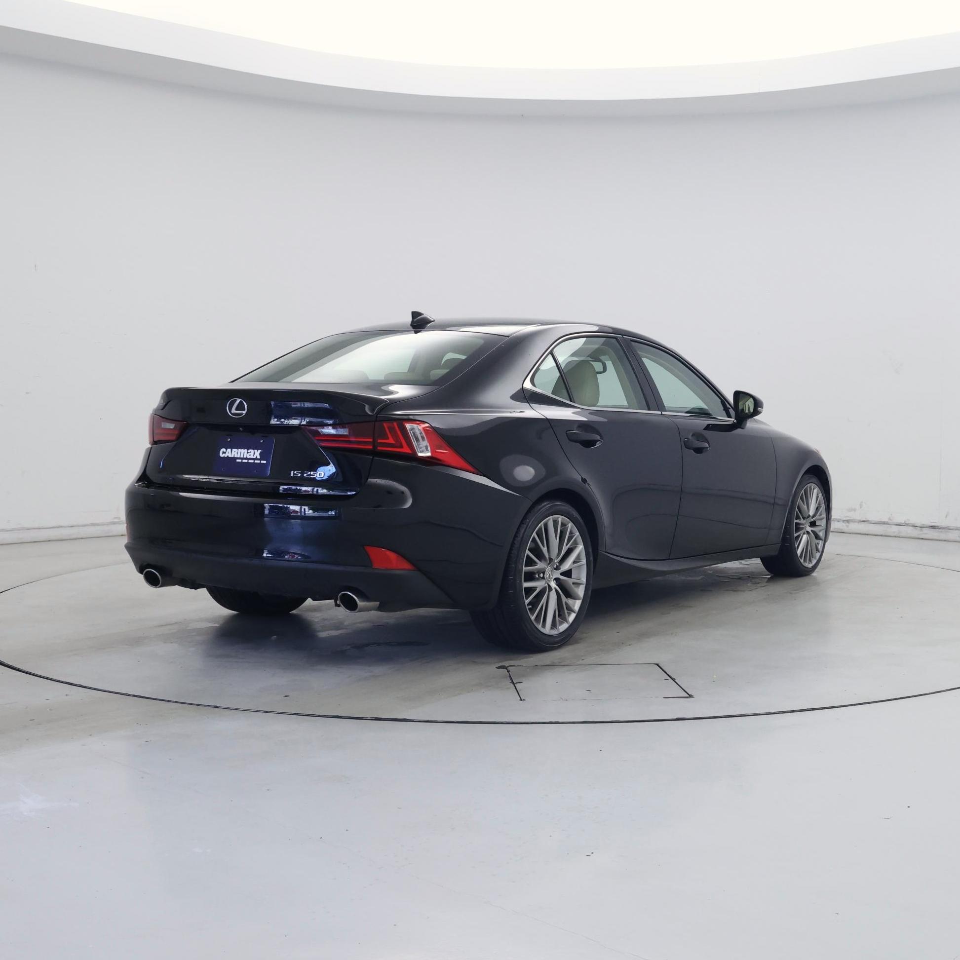Thumbnail: 2015 Lexus IS - 8