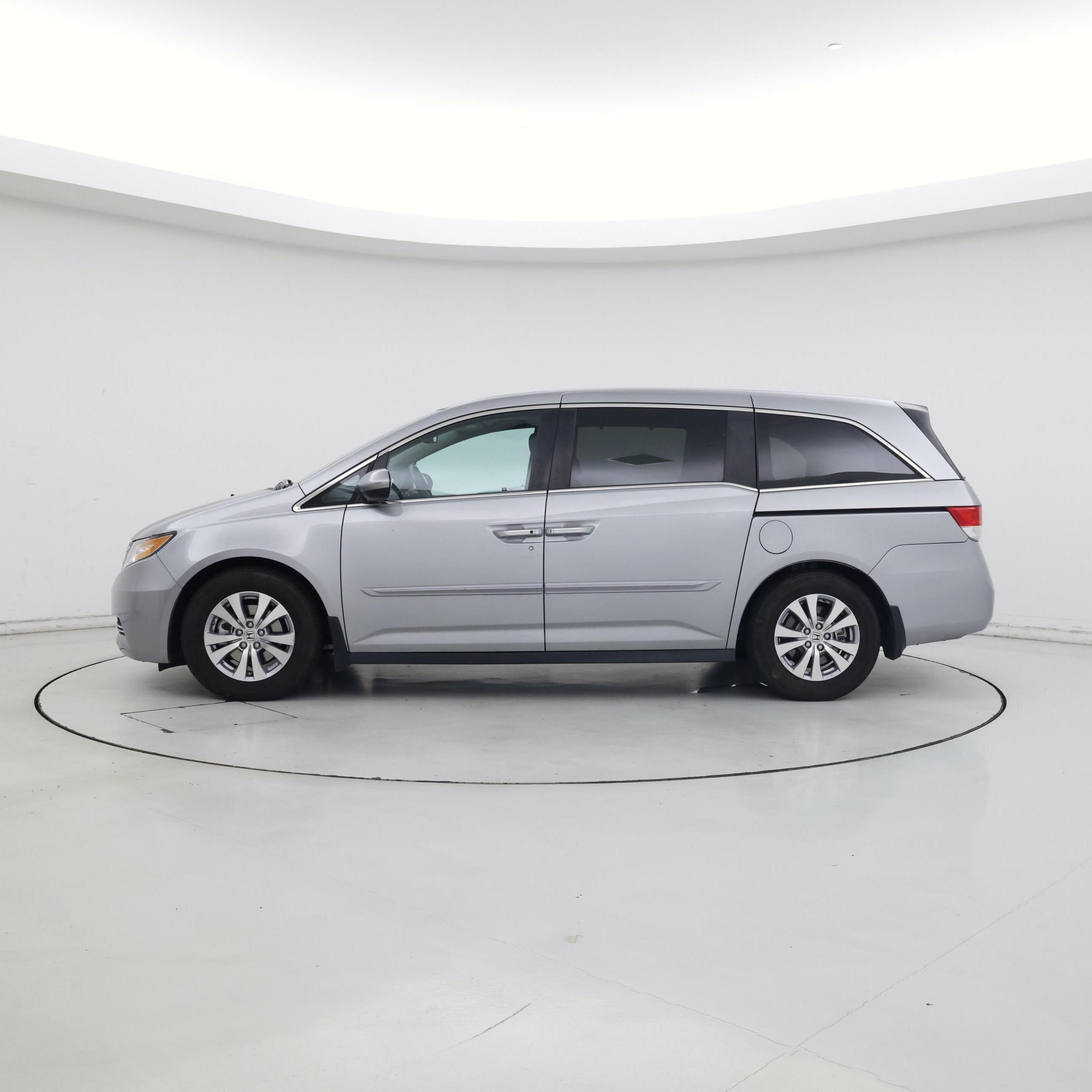 Thumbnail: 2016 Honda Odyssey - 3