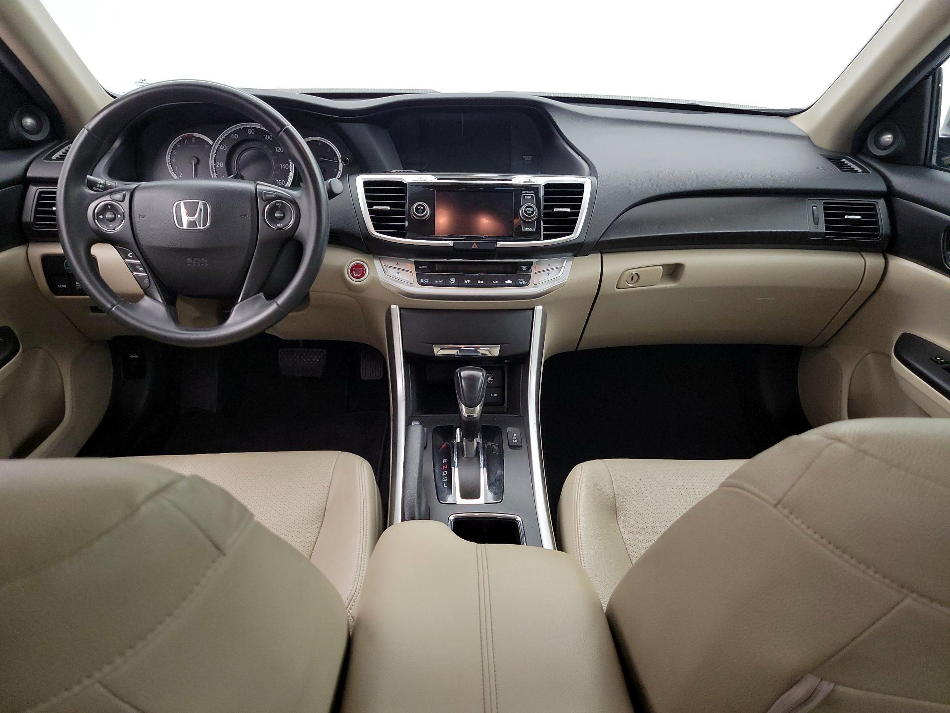 Thumbnail: 2015 Honda Accord - 9