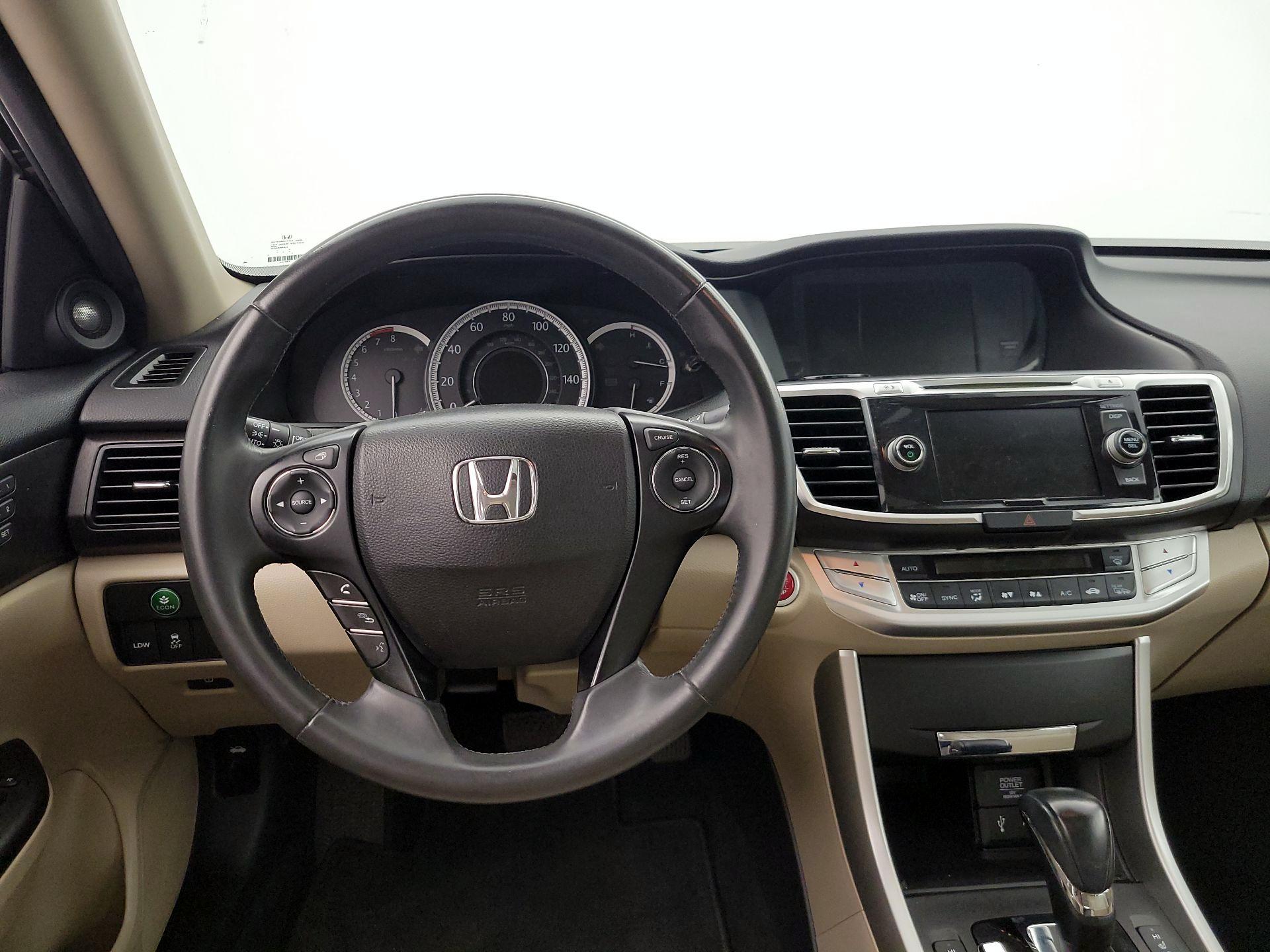 Thumbnail: 2015 Honda Accord - 10