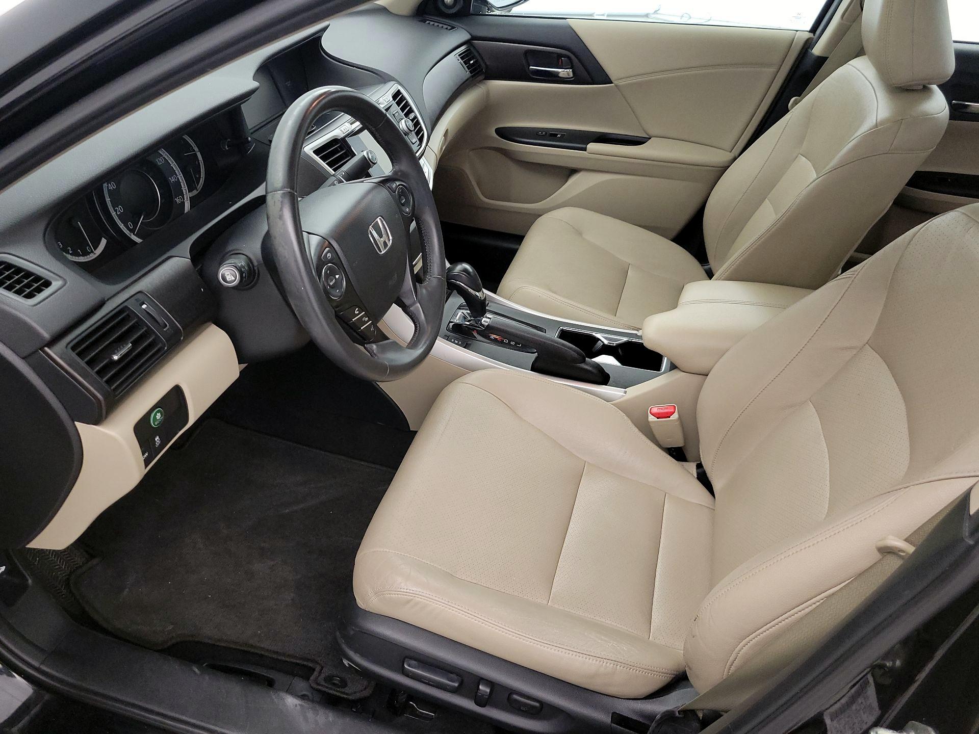 Thumbnail: 2015 Honda Accord - 11