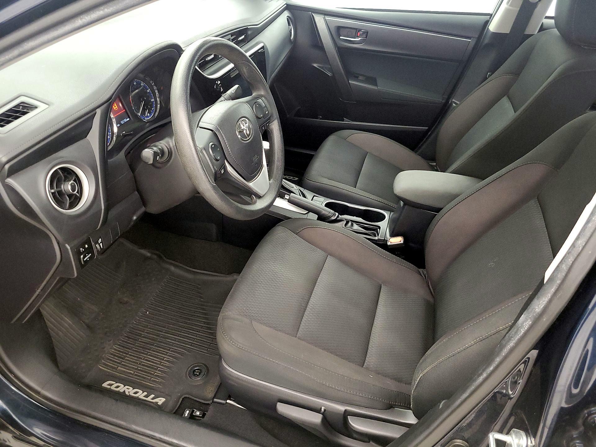 Thumbnail: 2018 Toyota Corolla - 11