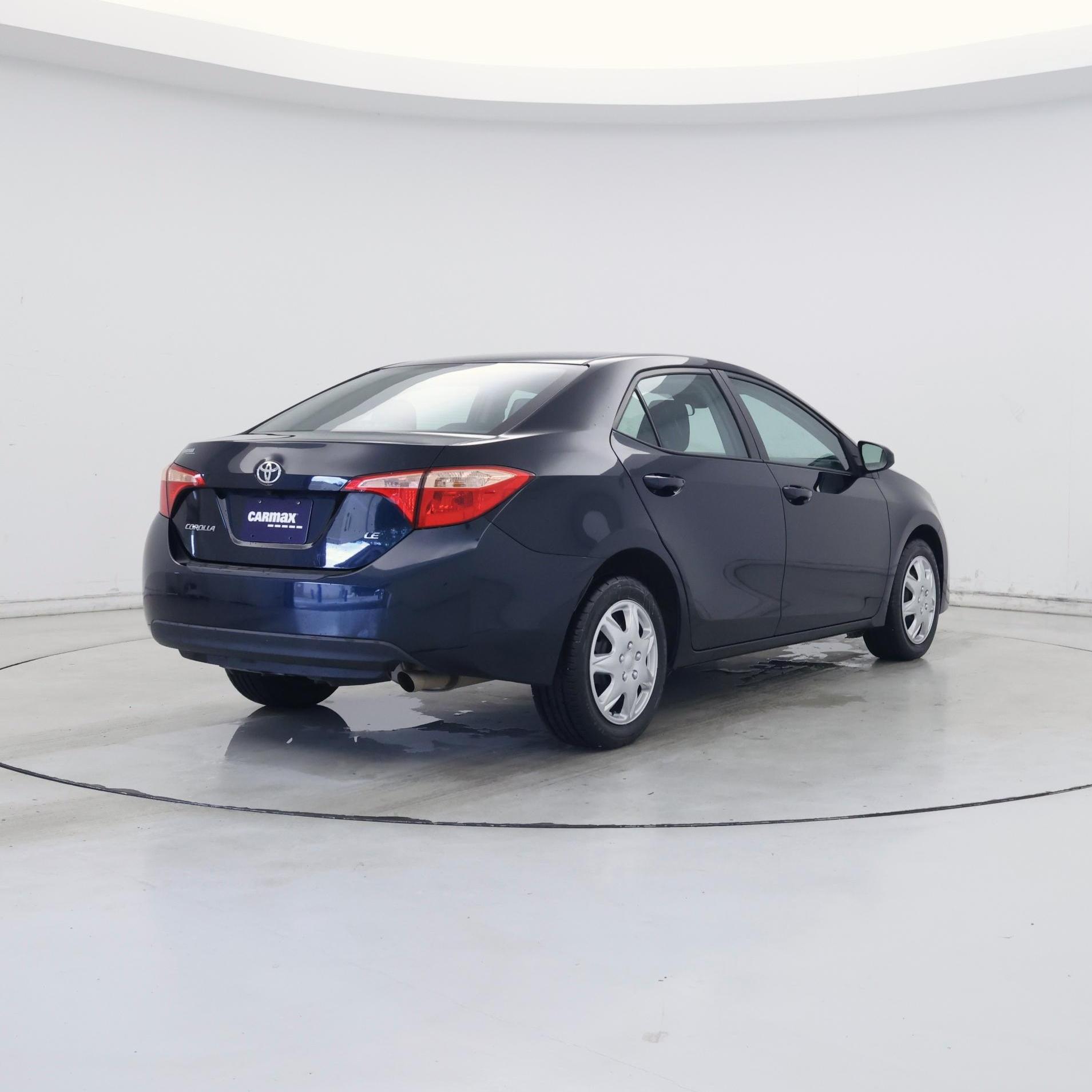 Thumbnail: 2018 Toyota Corolla - 8