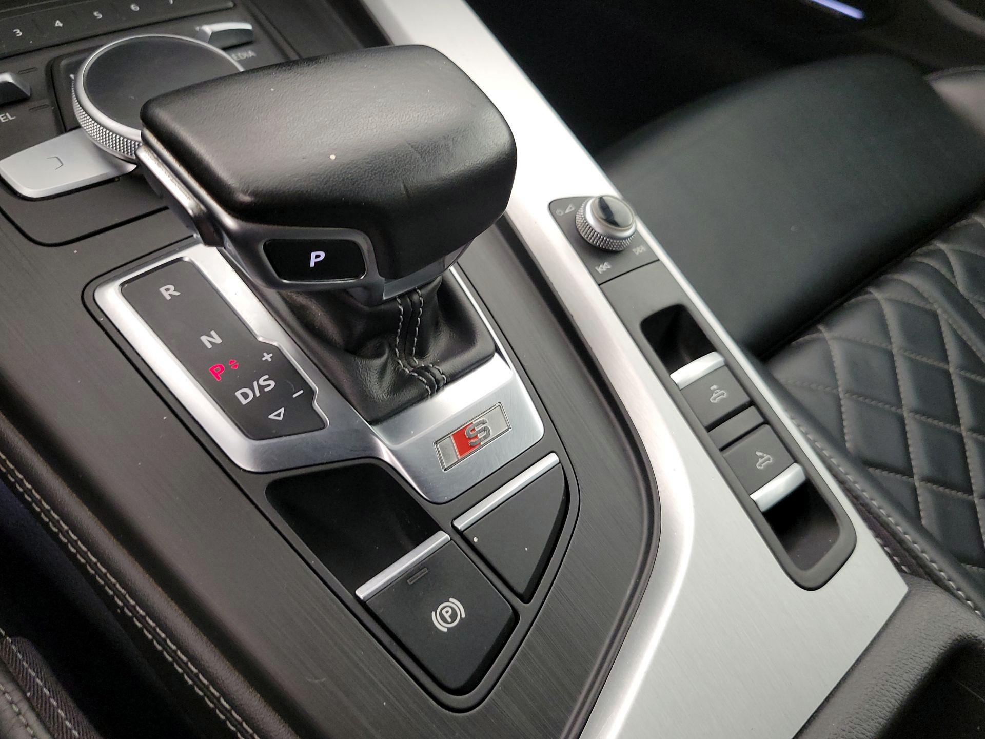 Thumbnail: 2018 Audi S5 - 18