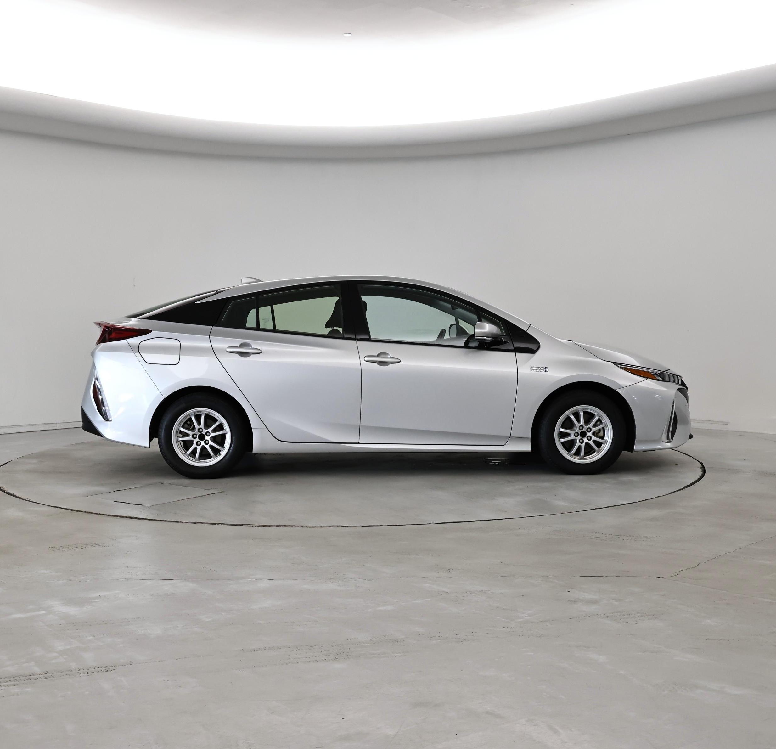 Thumbnail: 2020 Toyota Prius Prime - 7