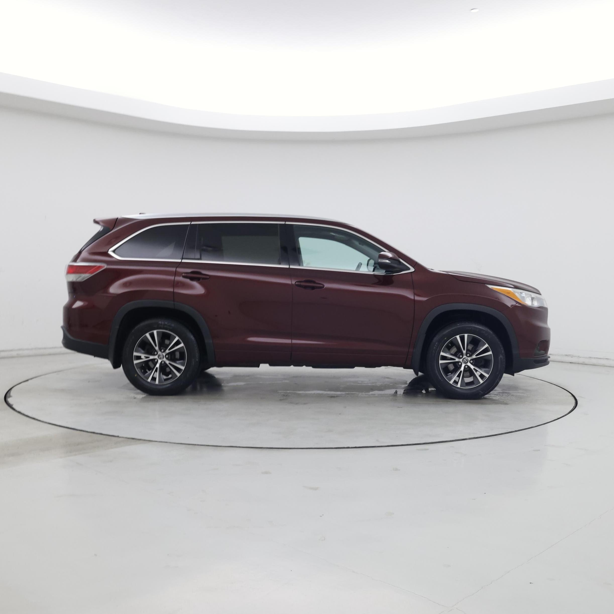 Thumbnail: 2016 Toyota Highlander - 7