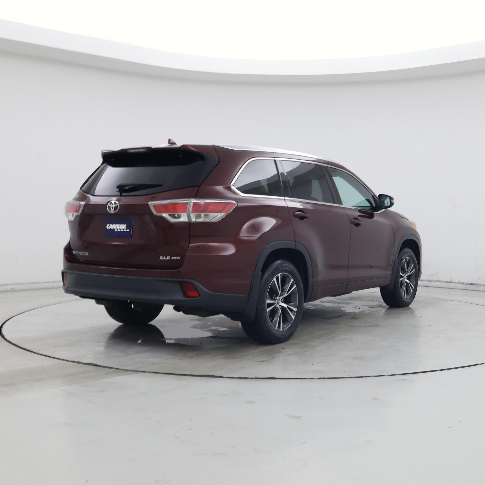 Thumbnail: 2016 Toyota Highlander - 8