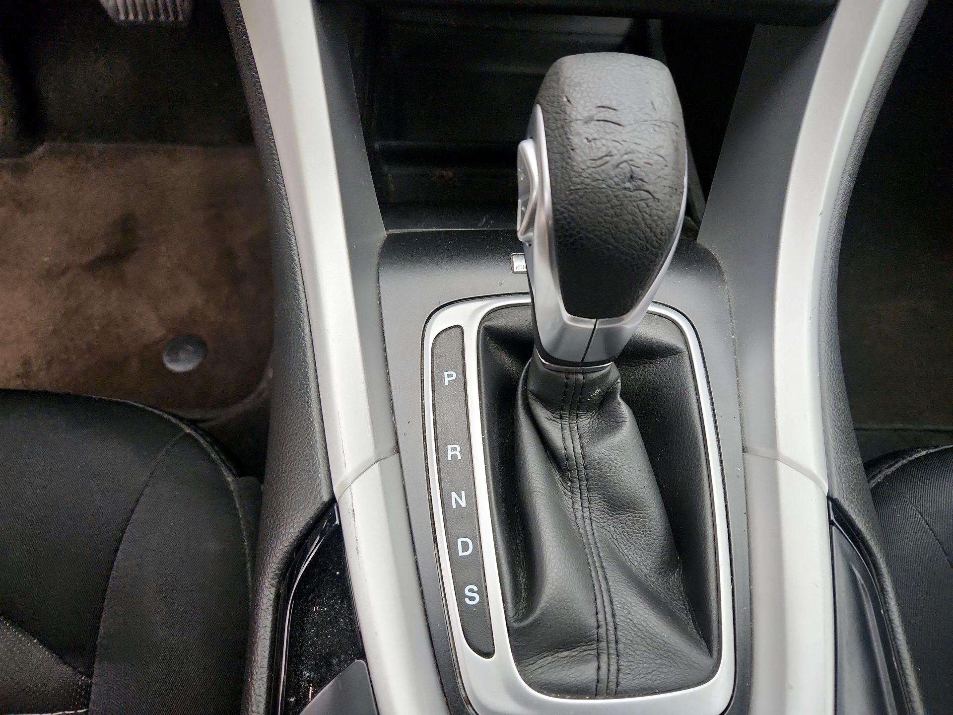 Thumbnail: 2015 Ford Fusion - 17