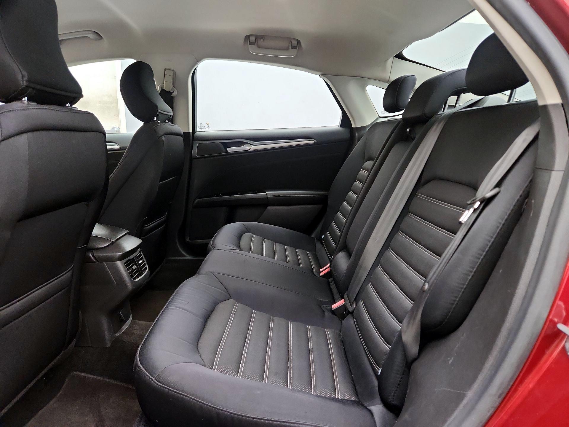 Thumbnail: 2015 Ford Fusion - 19