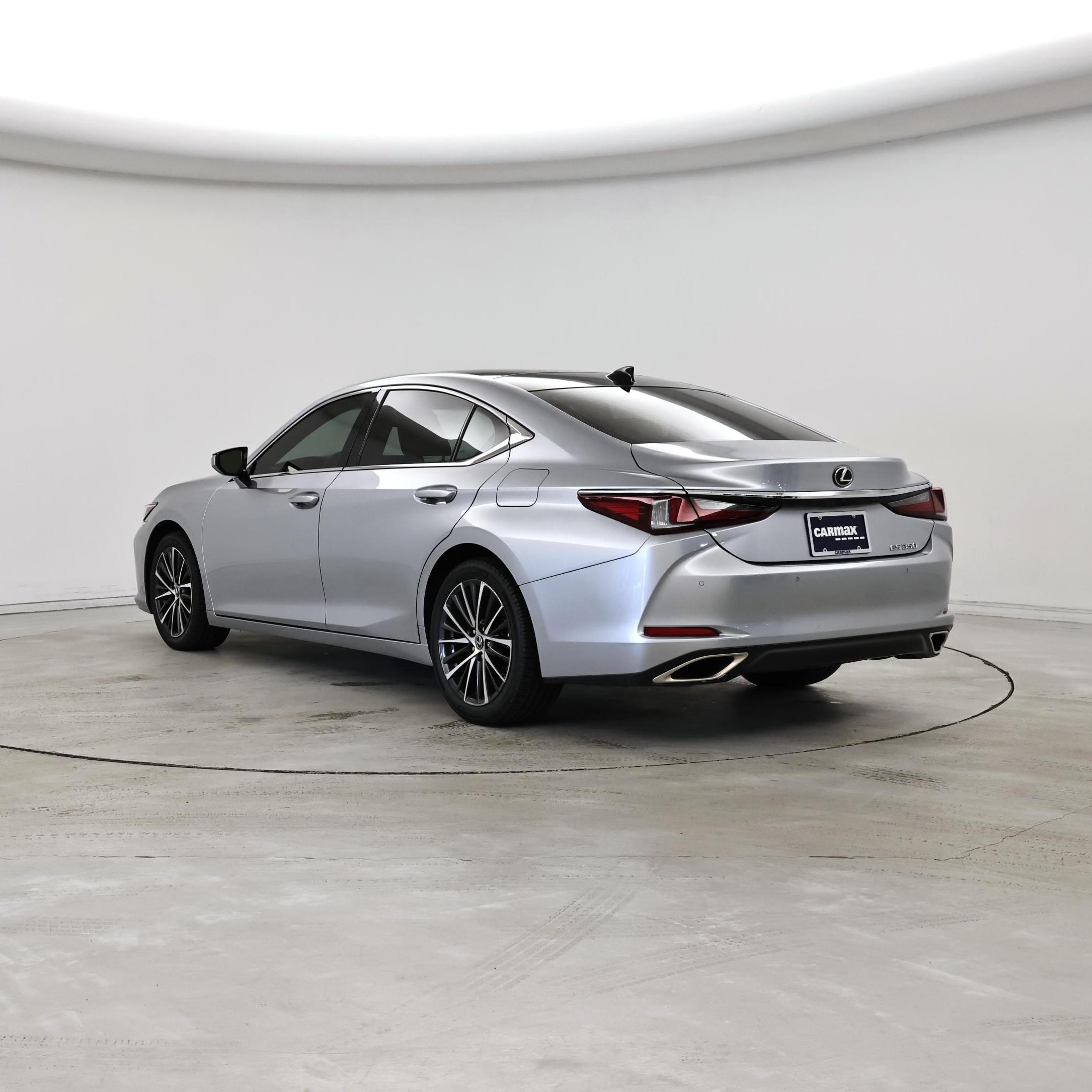 Thumbnail: 2022 Lexus ES - 2