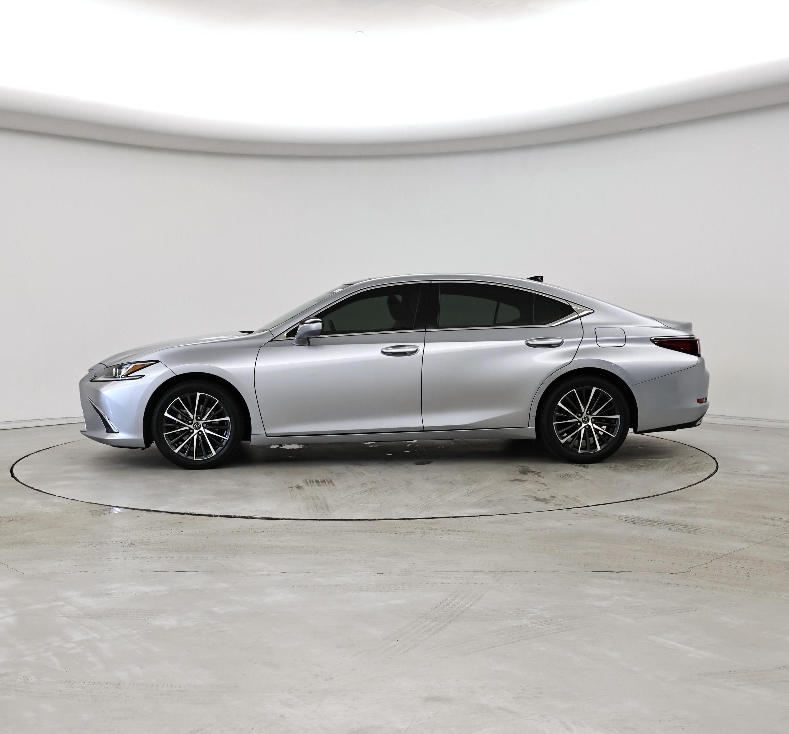 Thumbnail: 2022 Lexus ES - 3