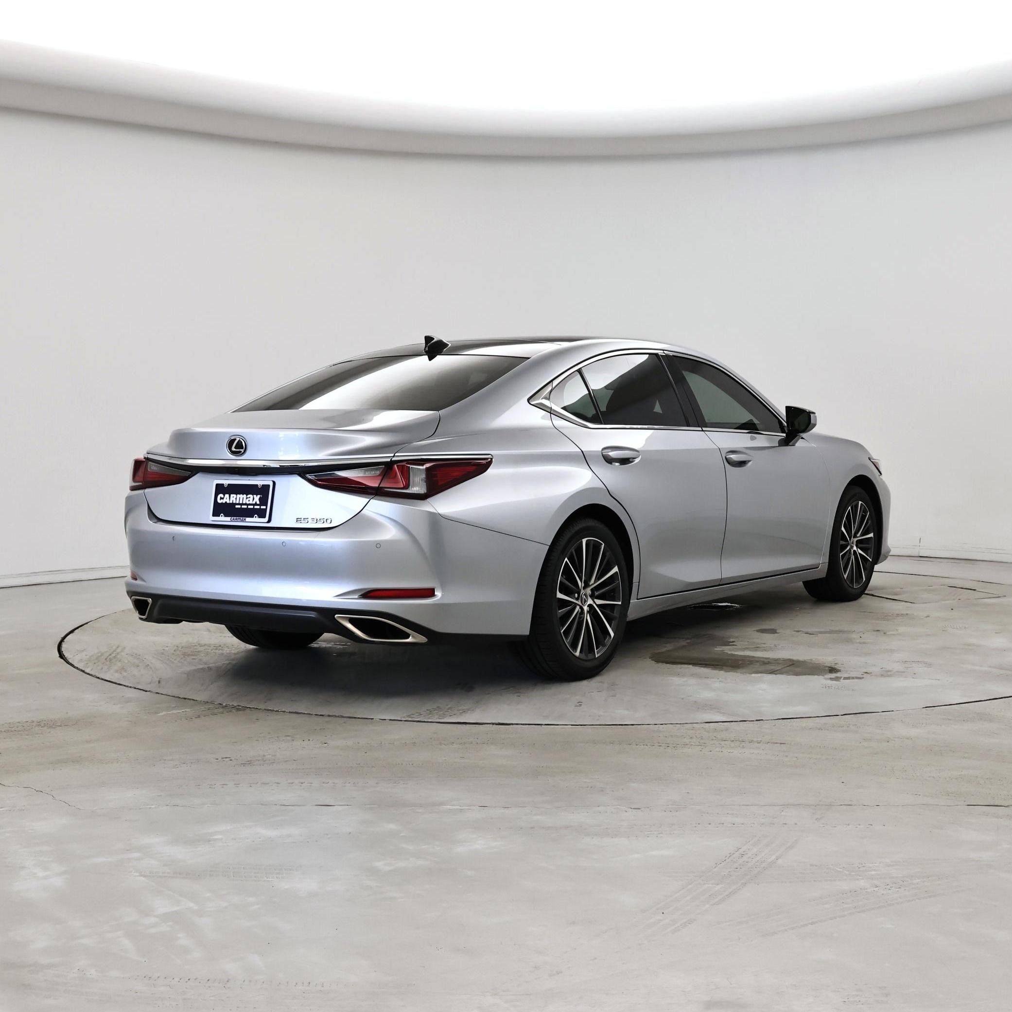 Thumbnail: 2022 Lexus ES - 8