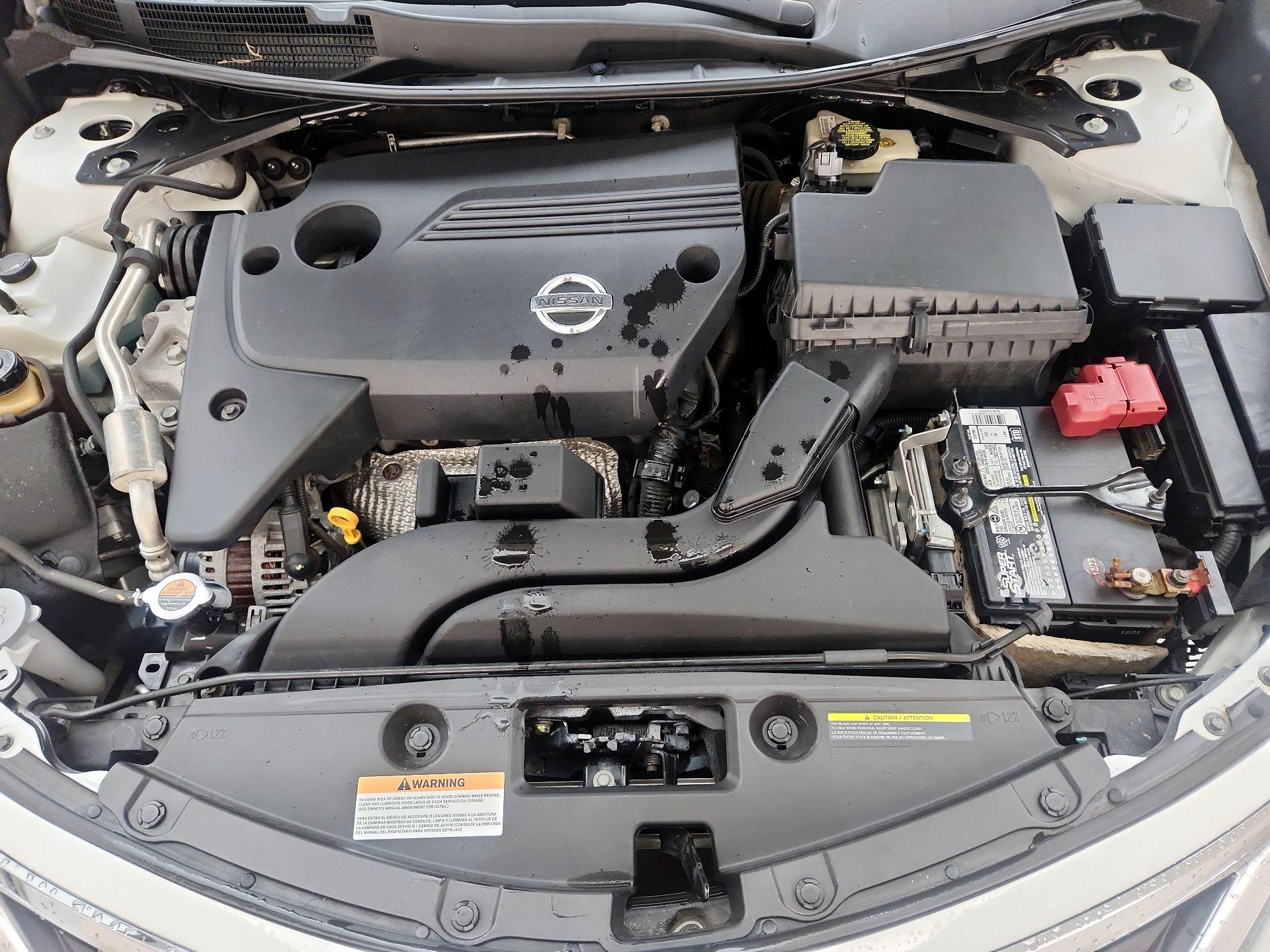Thumbnail: 2015 Nissan Altima - 20