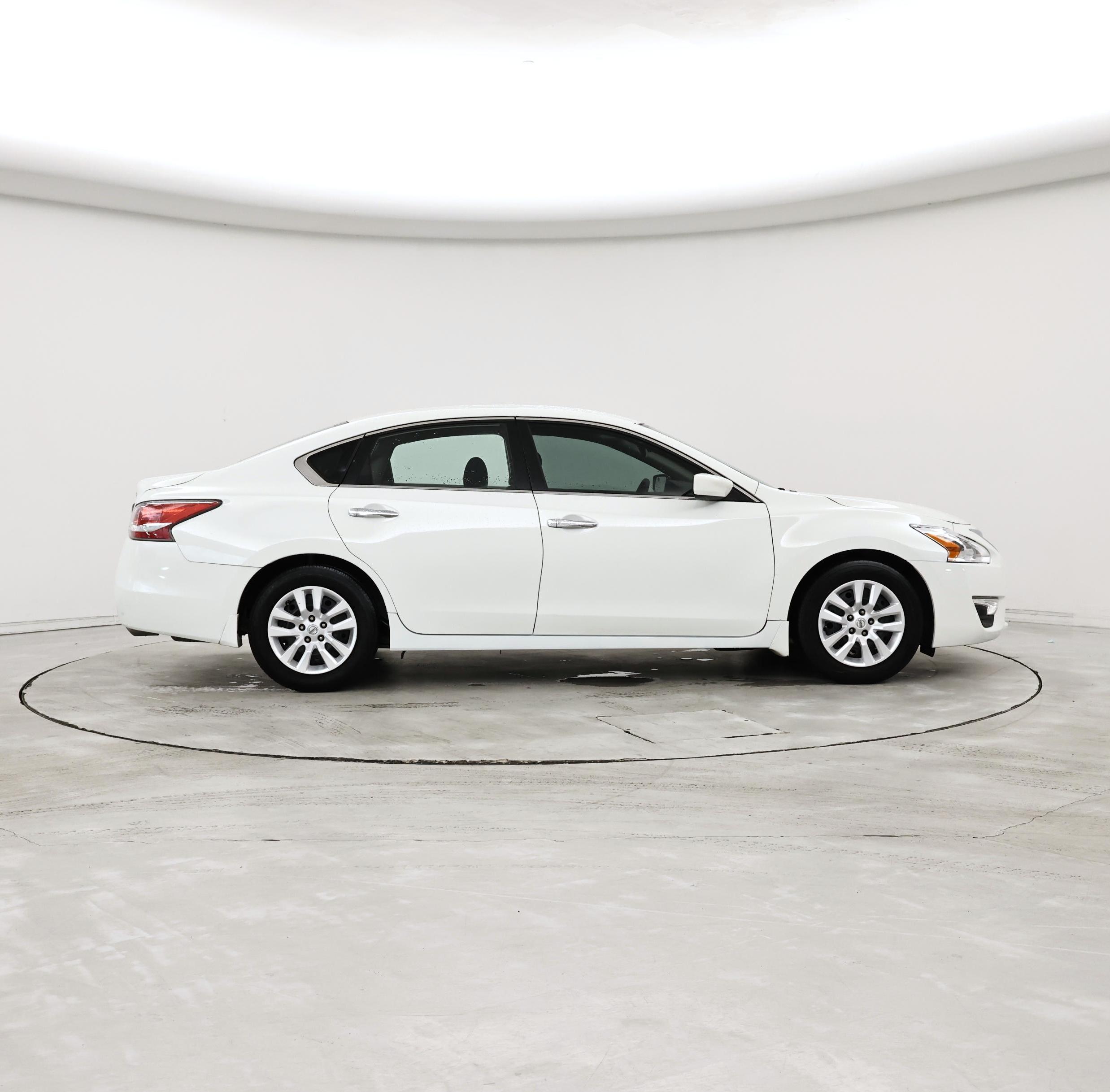 Thumbnail: 2015 Nissan Altima - 7