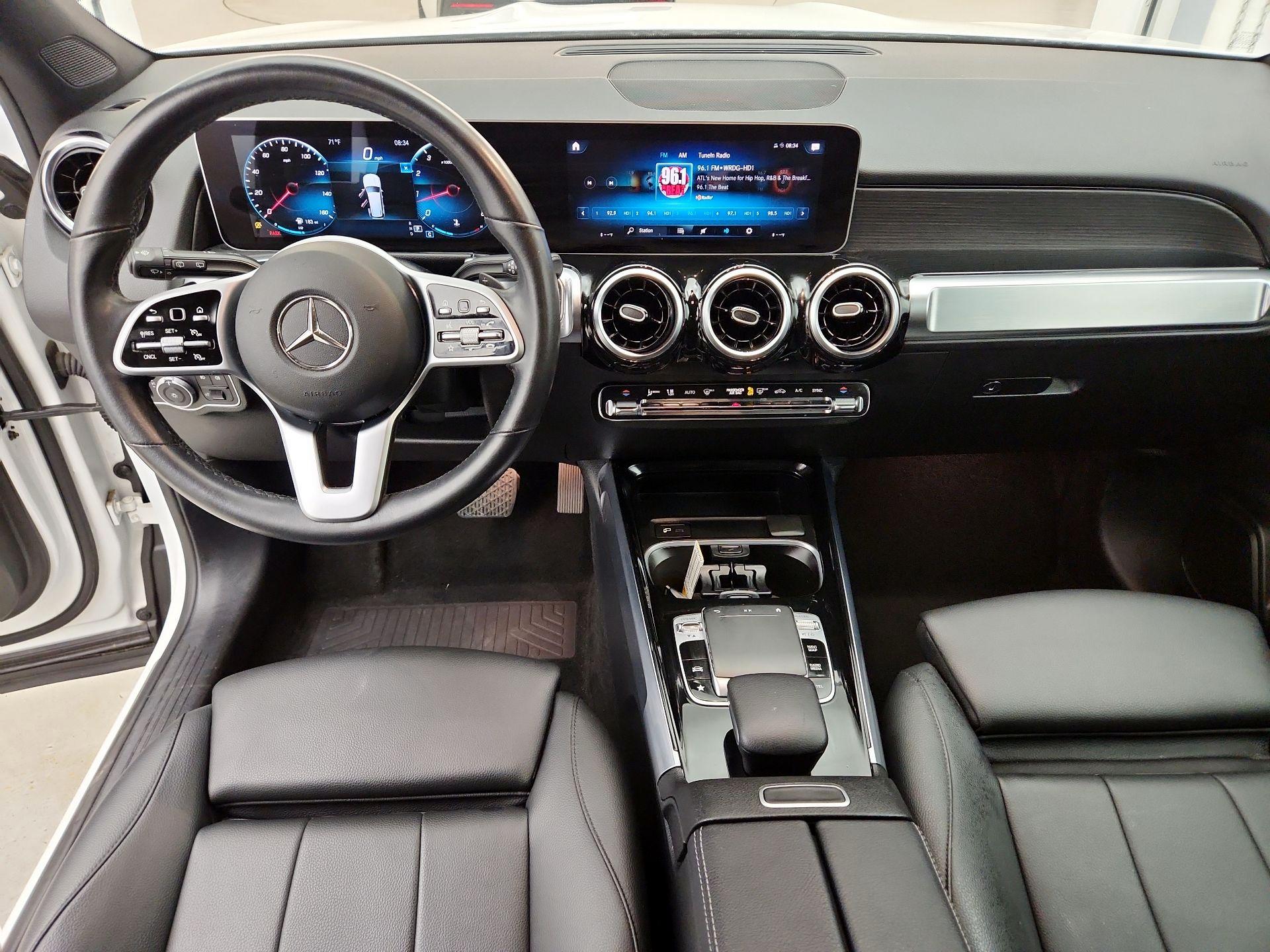 Thumbnail: 2020 Mercedes-Benz GLB - 8