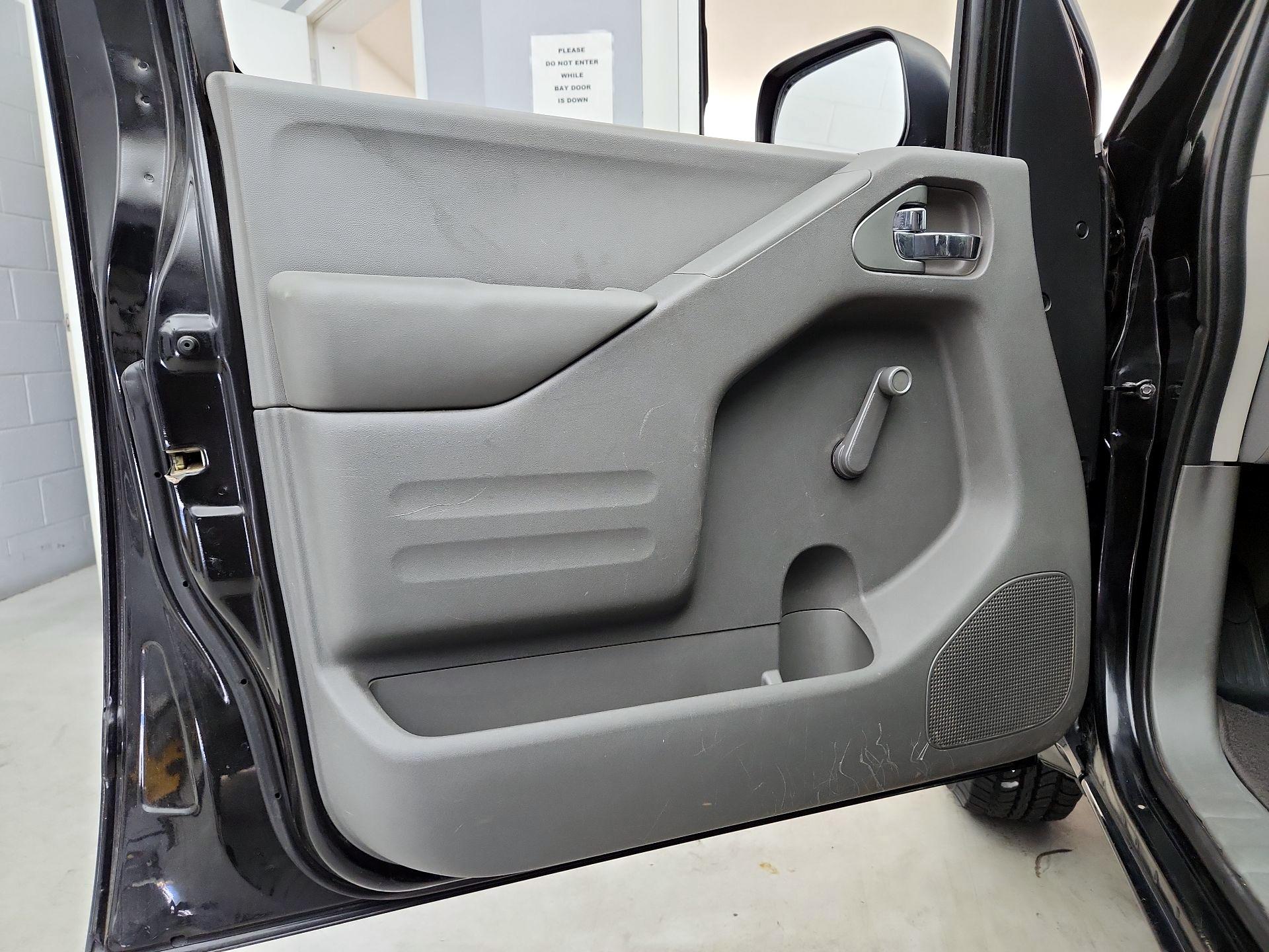 Thumbnail: 2015 Nissan Frontier - 12