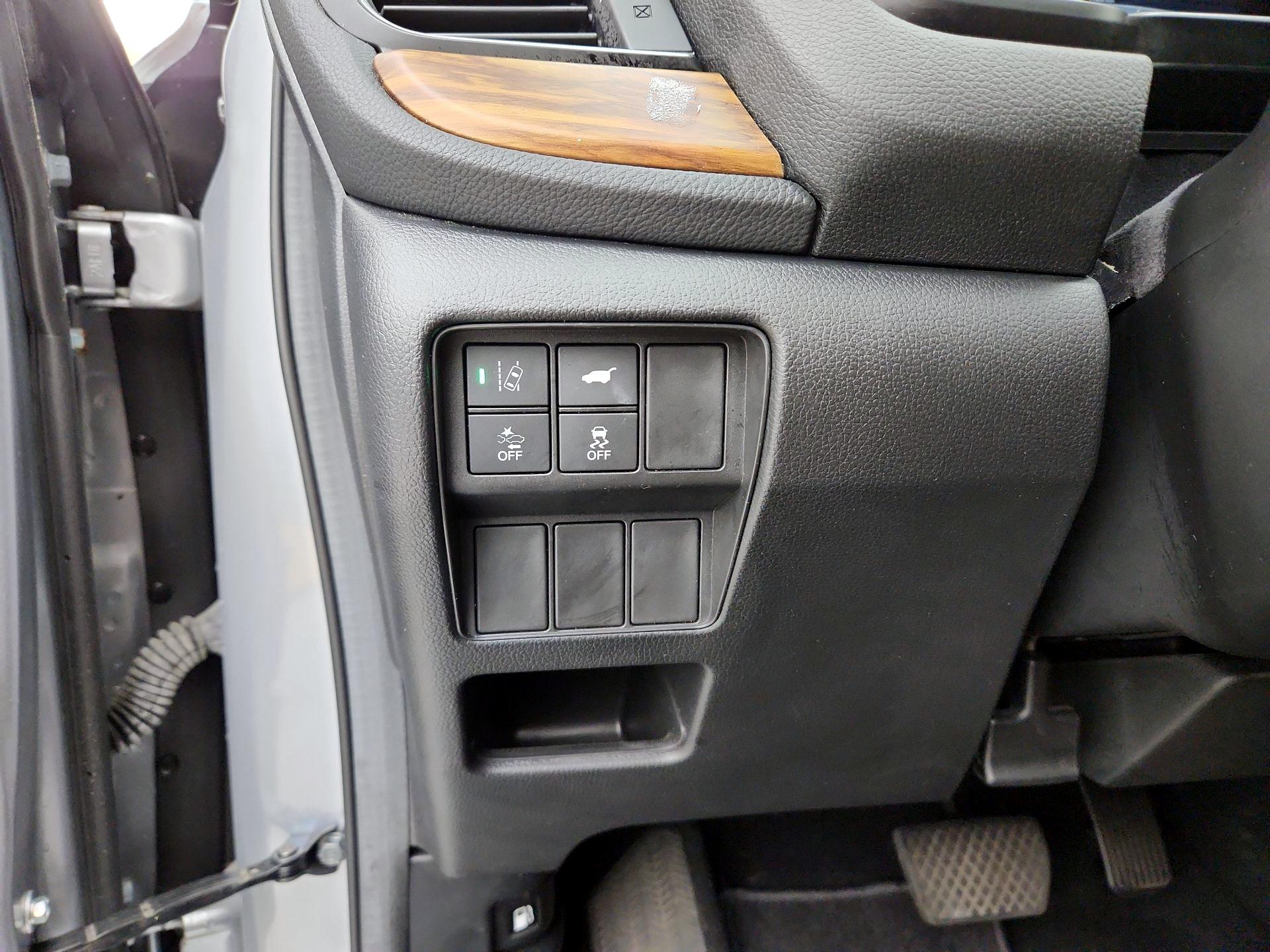 Thumbnail: 2018 Honda CR-V - 13