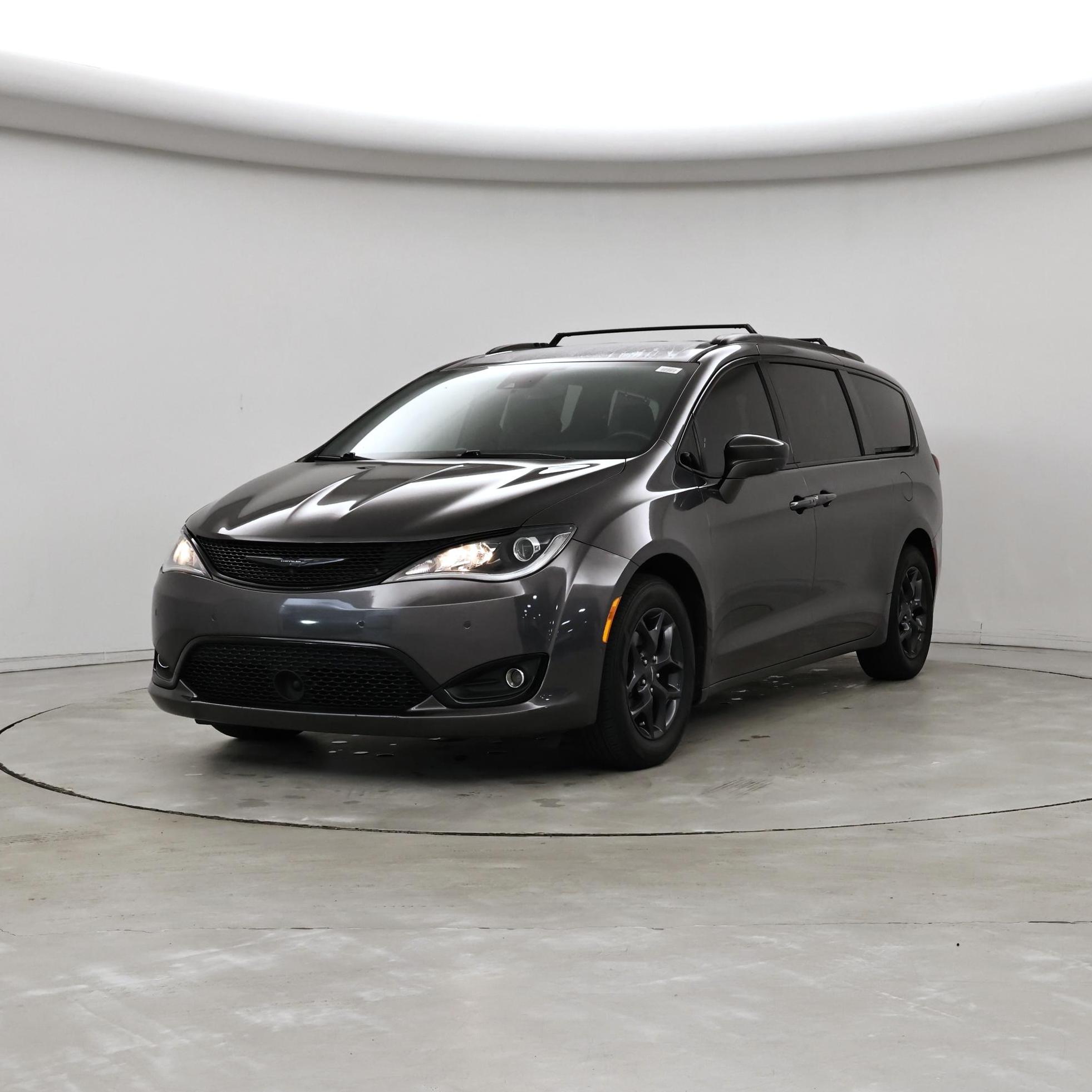 Thumbnail: 2020 Chrysler Pacifica - 4