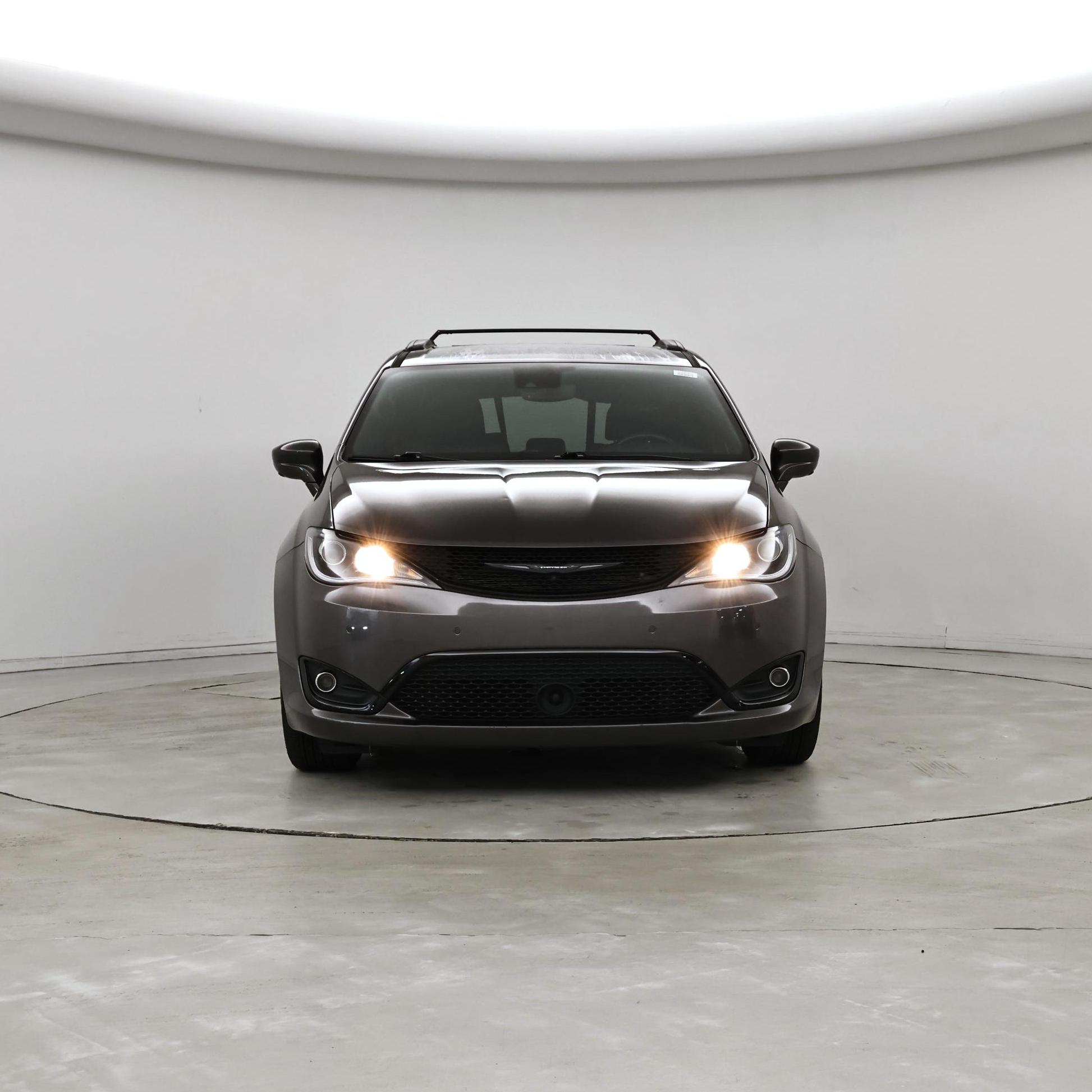 Thumbnail: 2020 Chrysler Pacifica - 5
