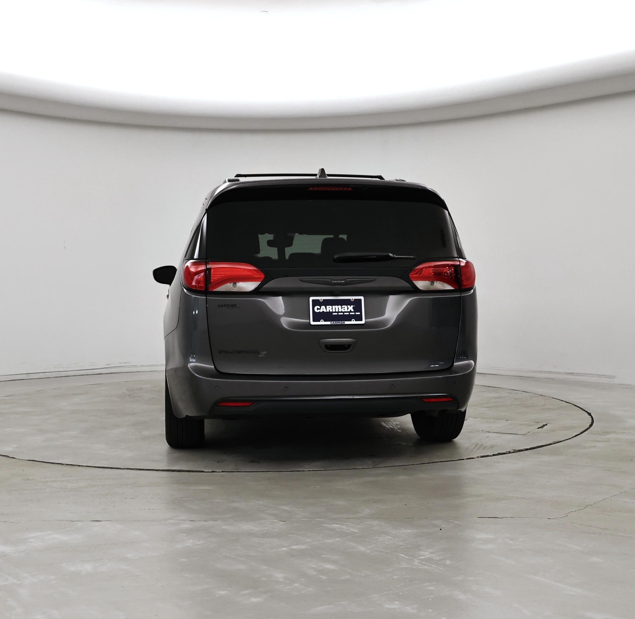 Thumbnail: 2020 Chrysler Pacifica - 6