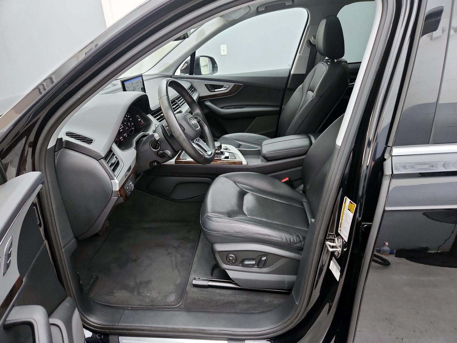Thumbnail: 2019 Audi Q7 - 11