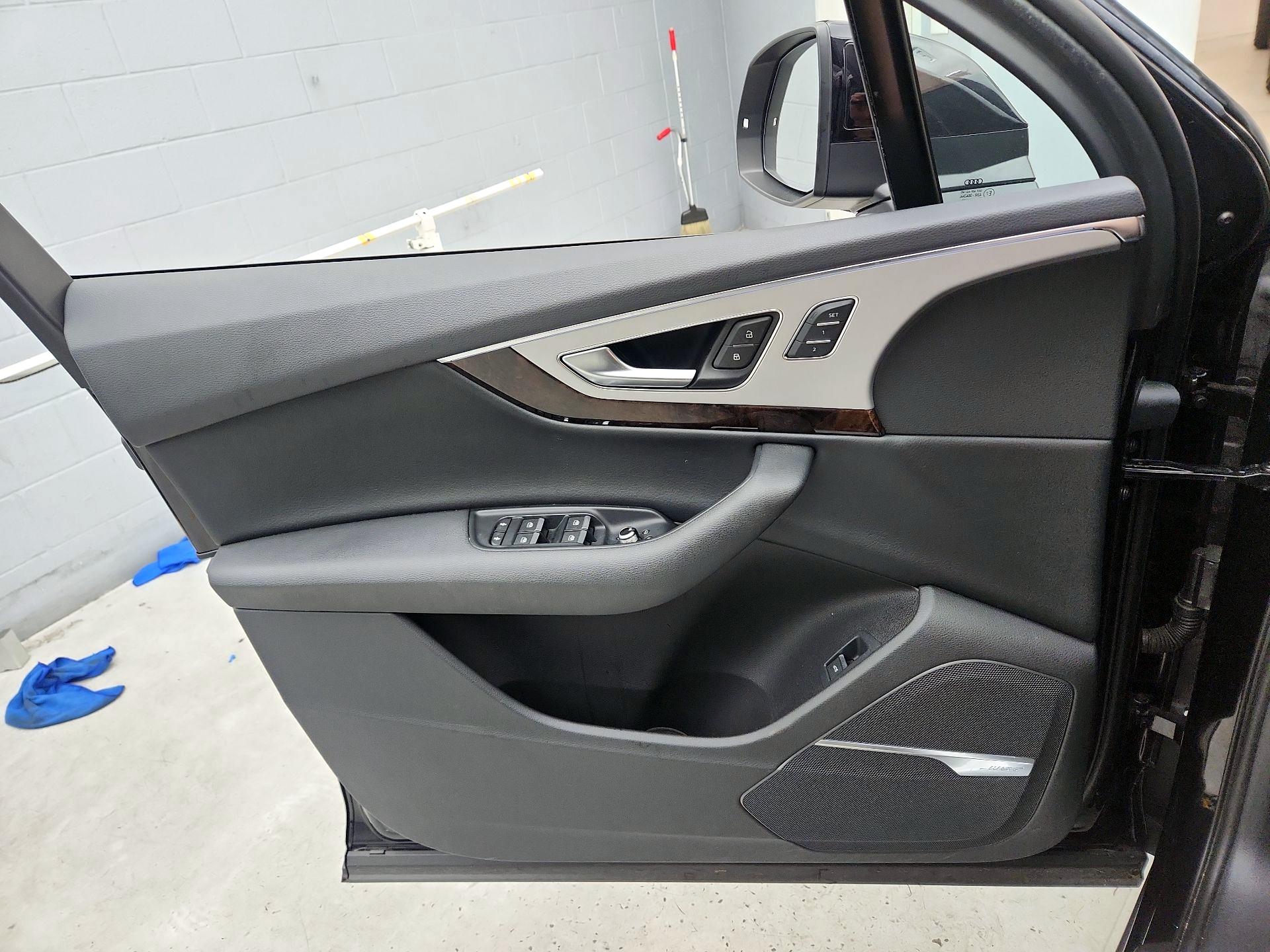 Thumbnail: 2019 Audi Q7 - 12