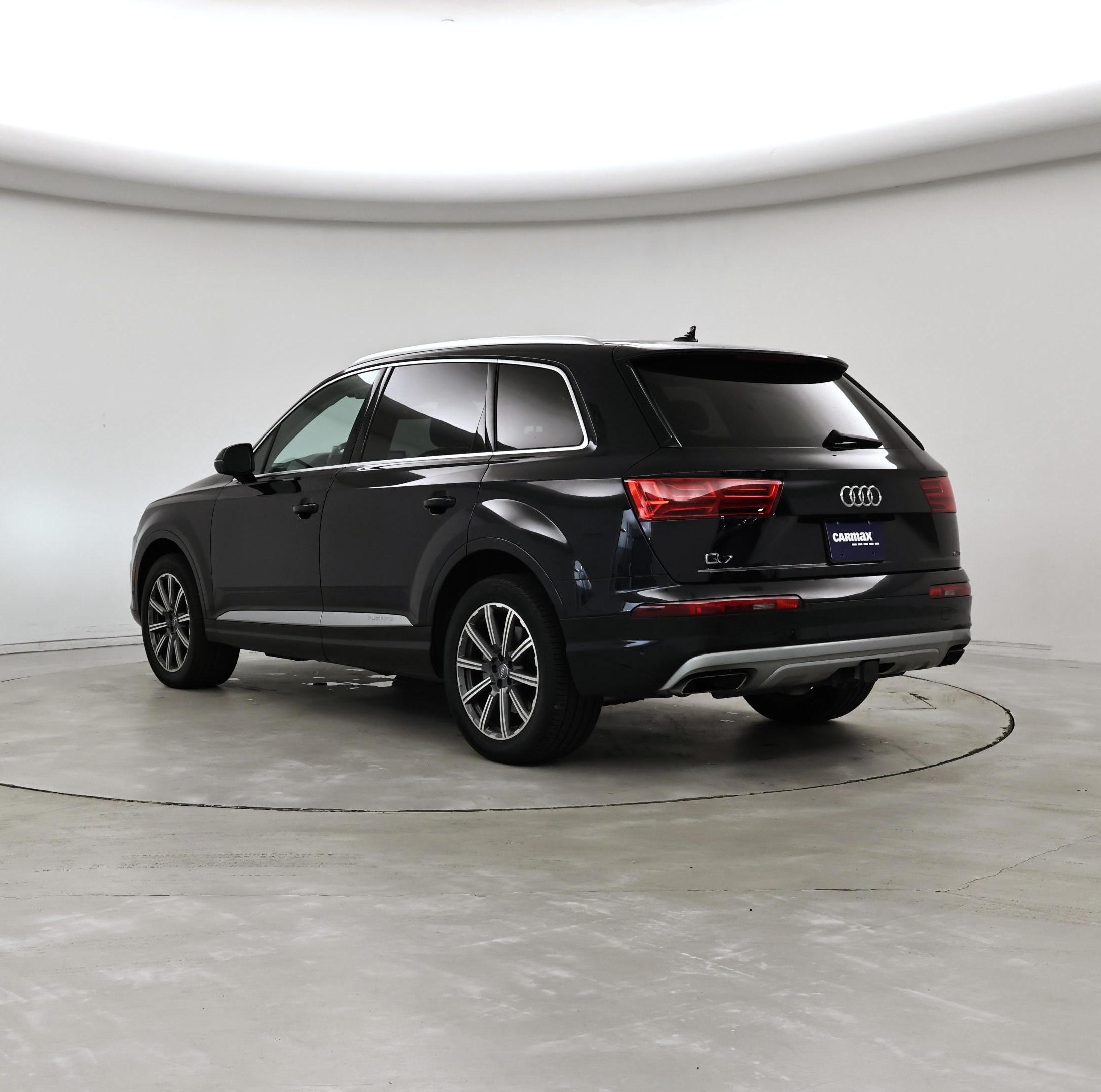 Thumbnail: 2019 Audi Q7 - 2