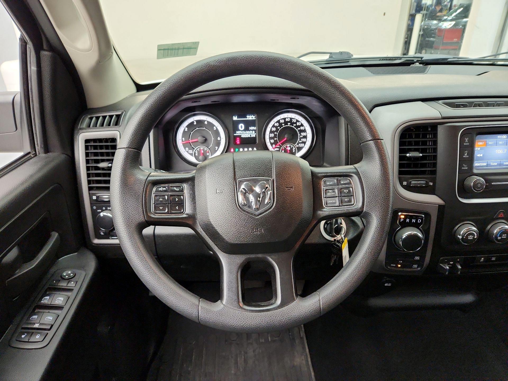 Thumbnail: 2023 RAM 1500 Classic - 10