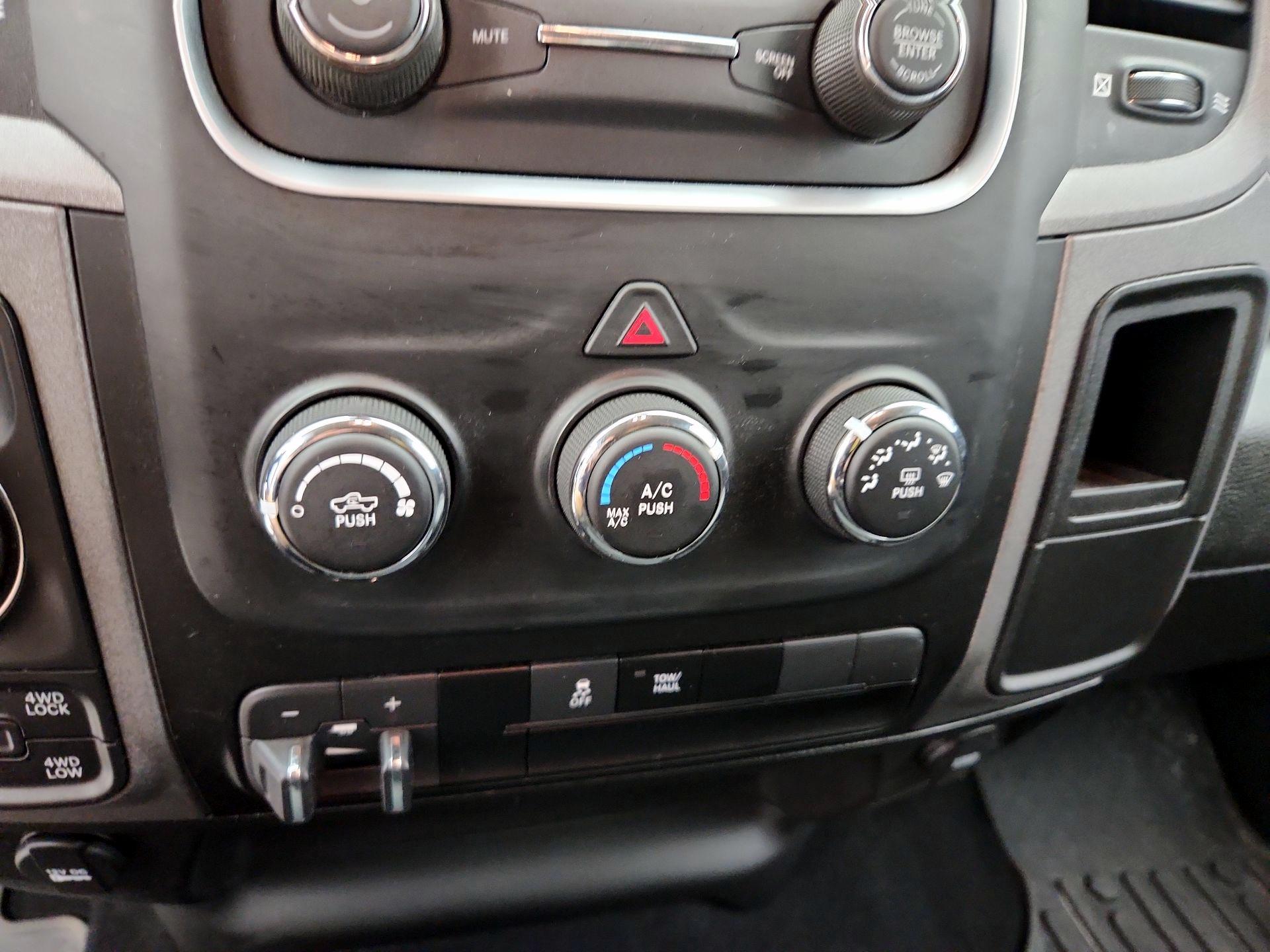 Thumbnail: 2023 RAM 1500 Classic - 17