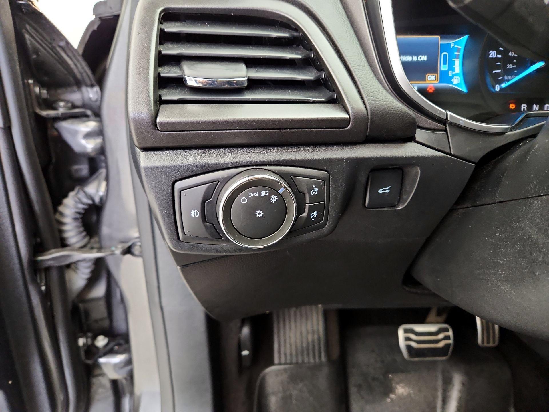 Thumbnail: 2017 Ford Fusion - 13