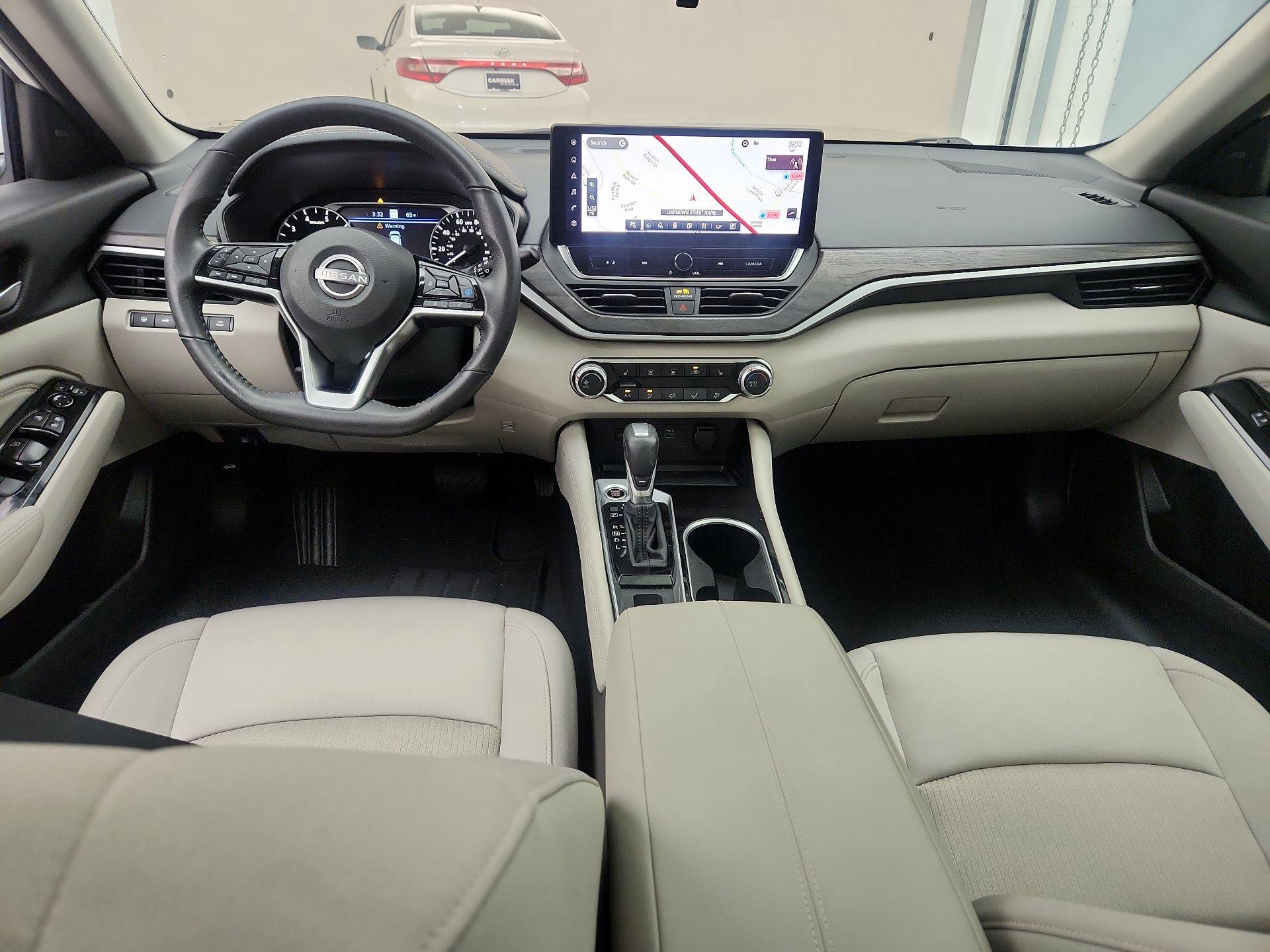 Thumbnail: 2023 Nissan Altima - 9