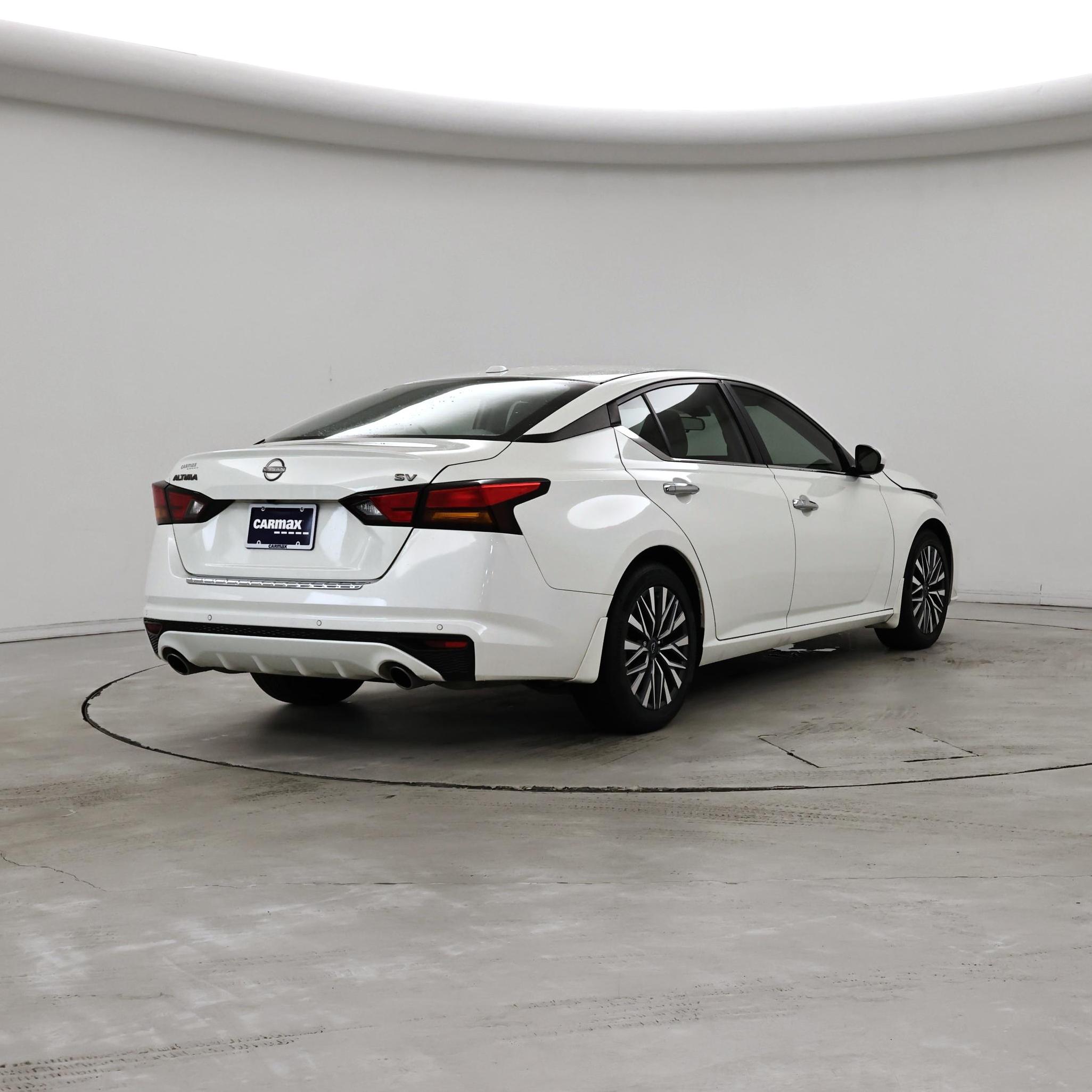 Thumbnail: 2023 Nissan Altima - 8