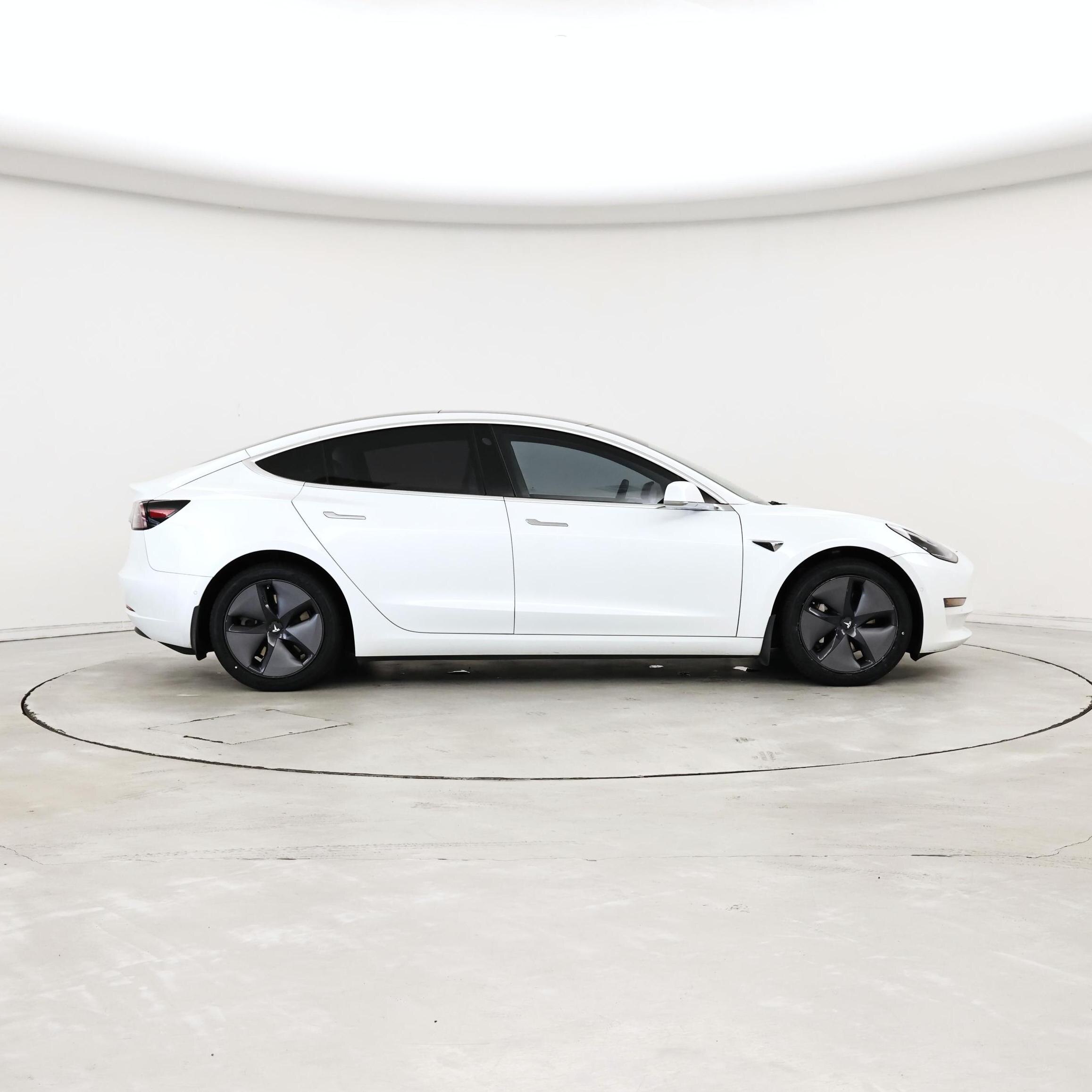 Thumbnail: 2020 Tesla Model 3 - 7