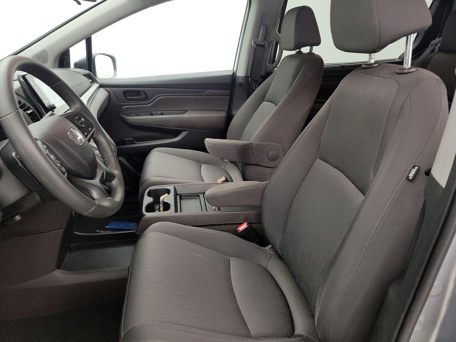 Thumbnail: 2019 Honda Odyssey - 11
