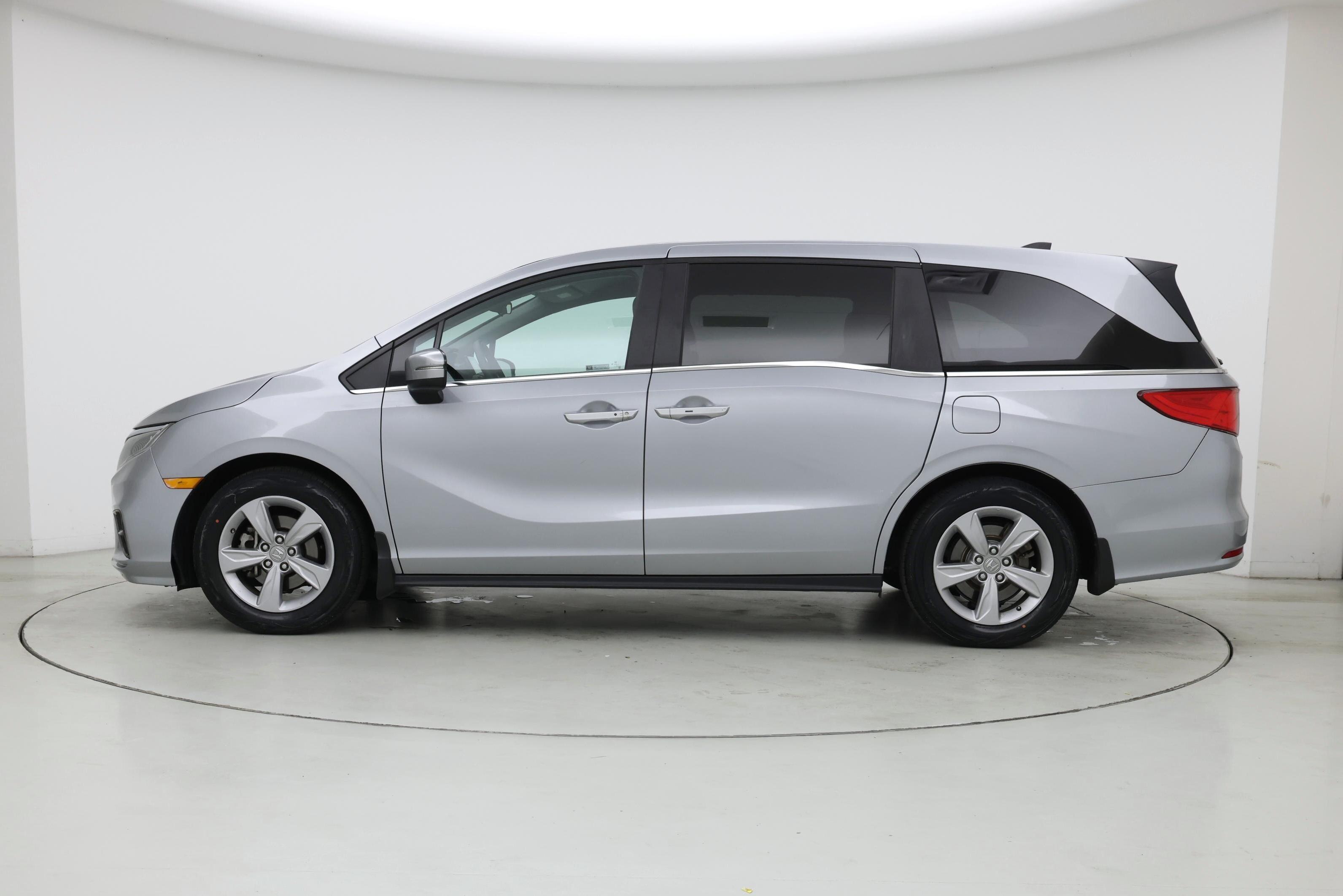 Thumbnail: 2019 Honda Odyssey - 3