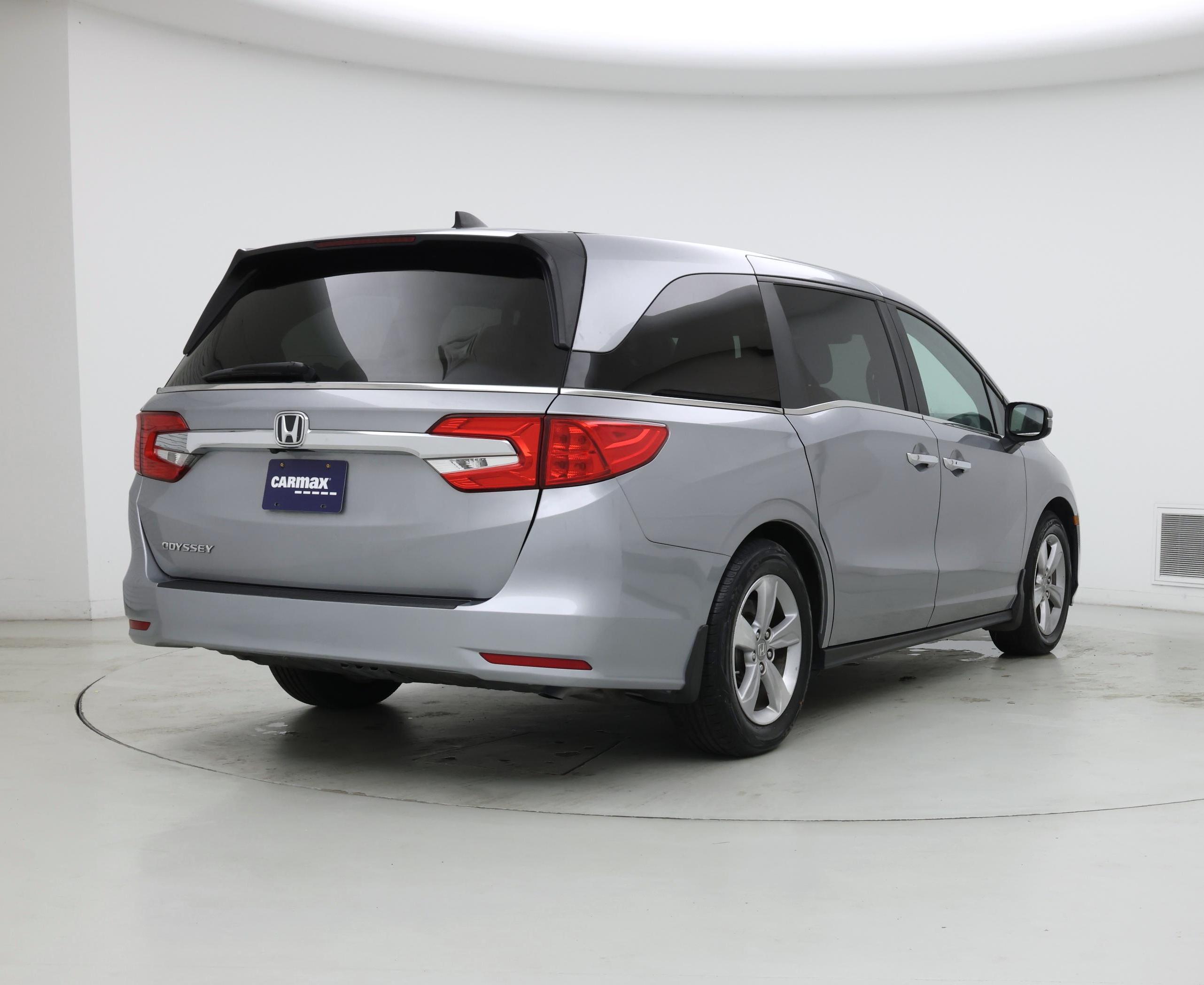 Thumbnail: 2019 Honda Odyssey - 8