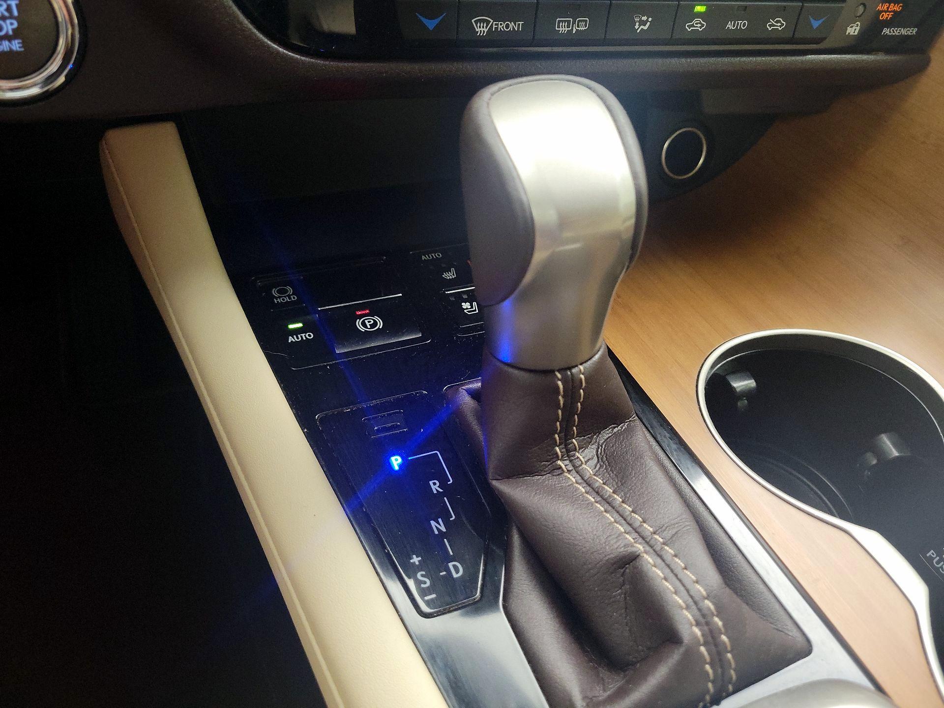 Thumbnail: 2016 Lexus RX - 18