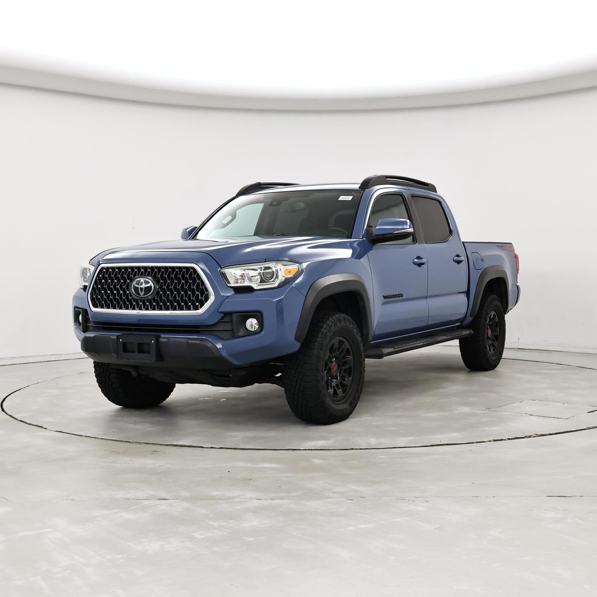 Thumbnail: 2019 Toyota Tacoma - 4