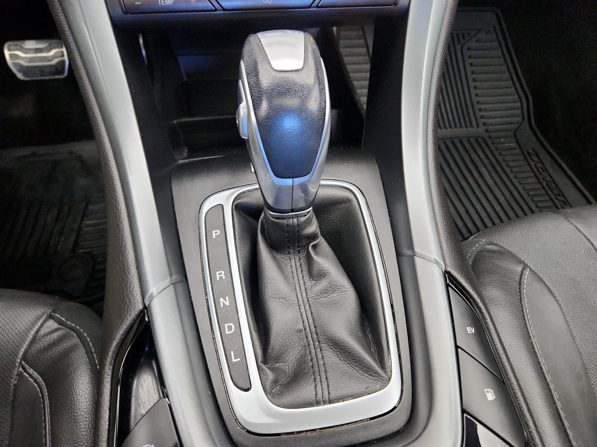 Thumbnail: 2016 Ford Fusion - 17