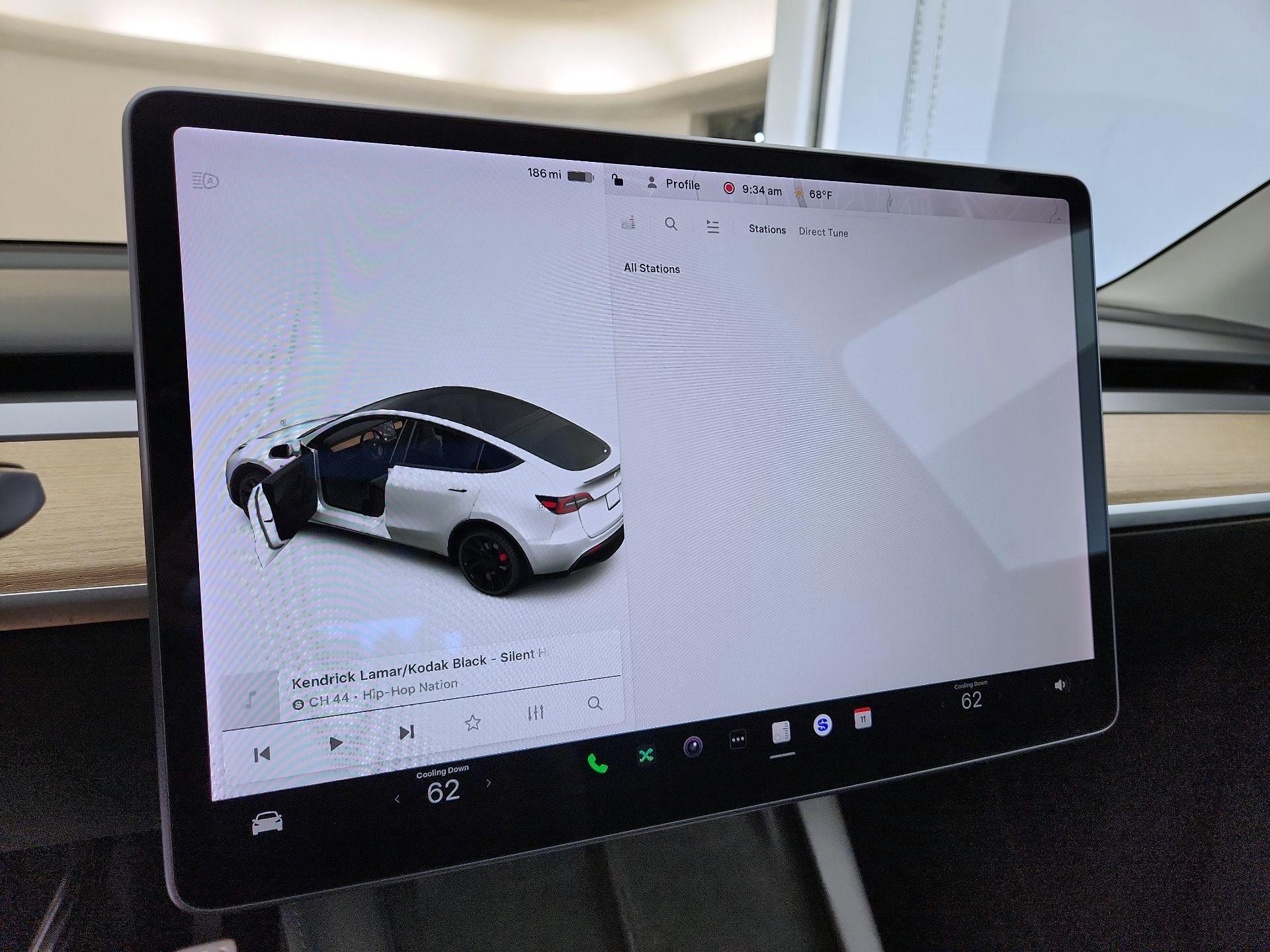 Thumbnail: 2022 Tesla Model Y - 15