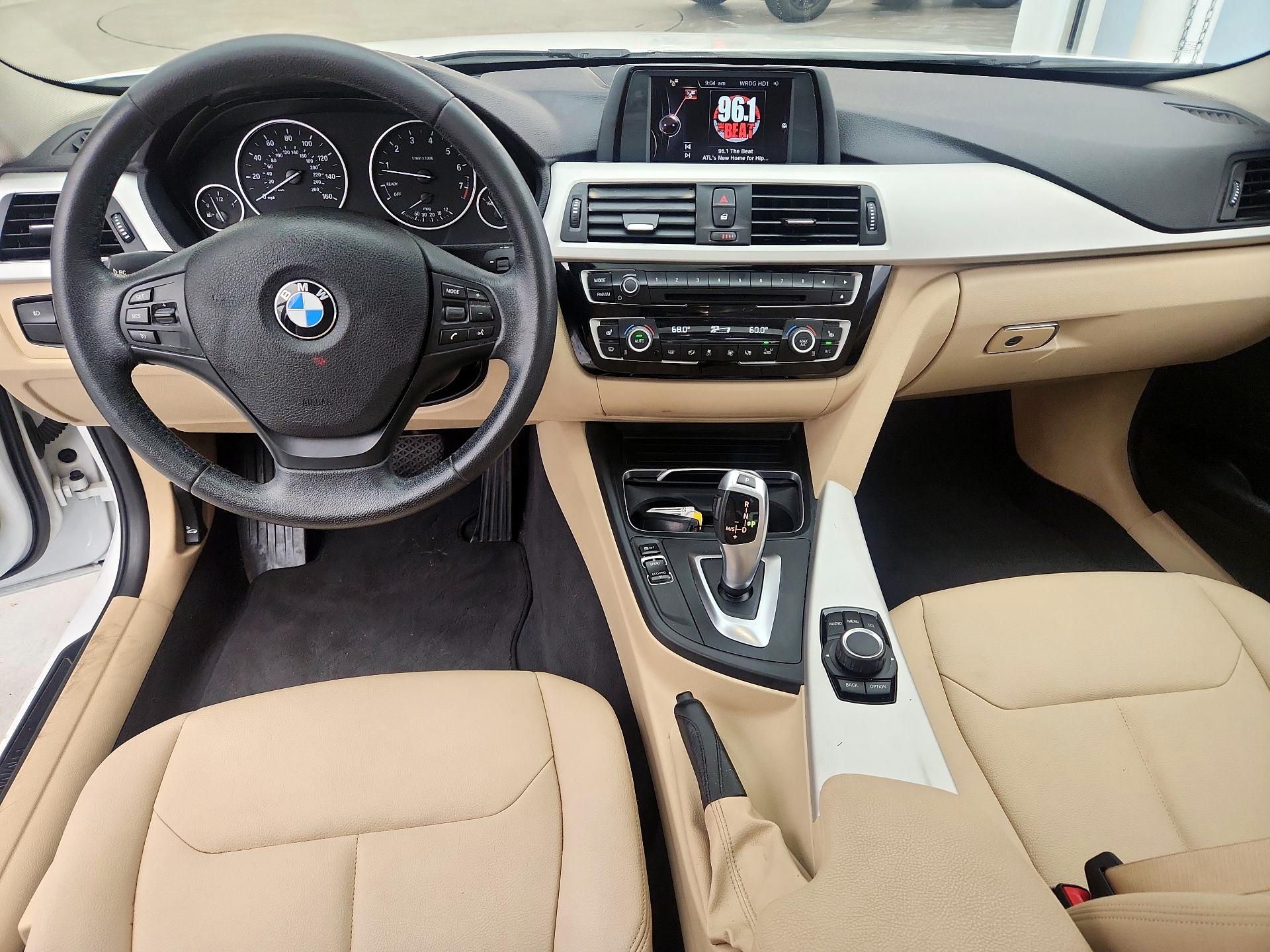 Thumbnail: 2017 BMW 3 Series - 9