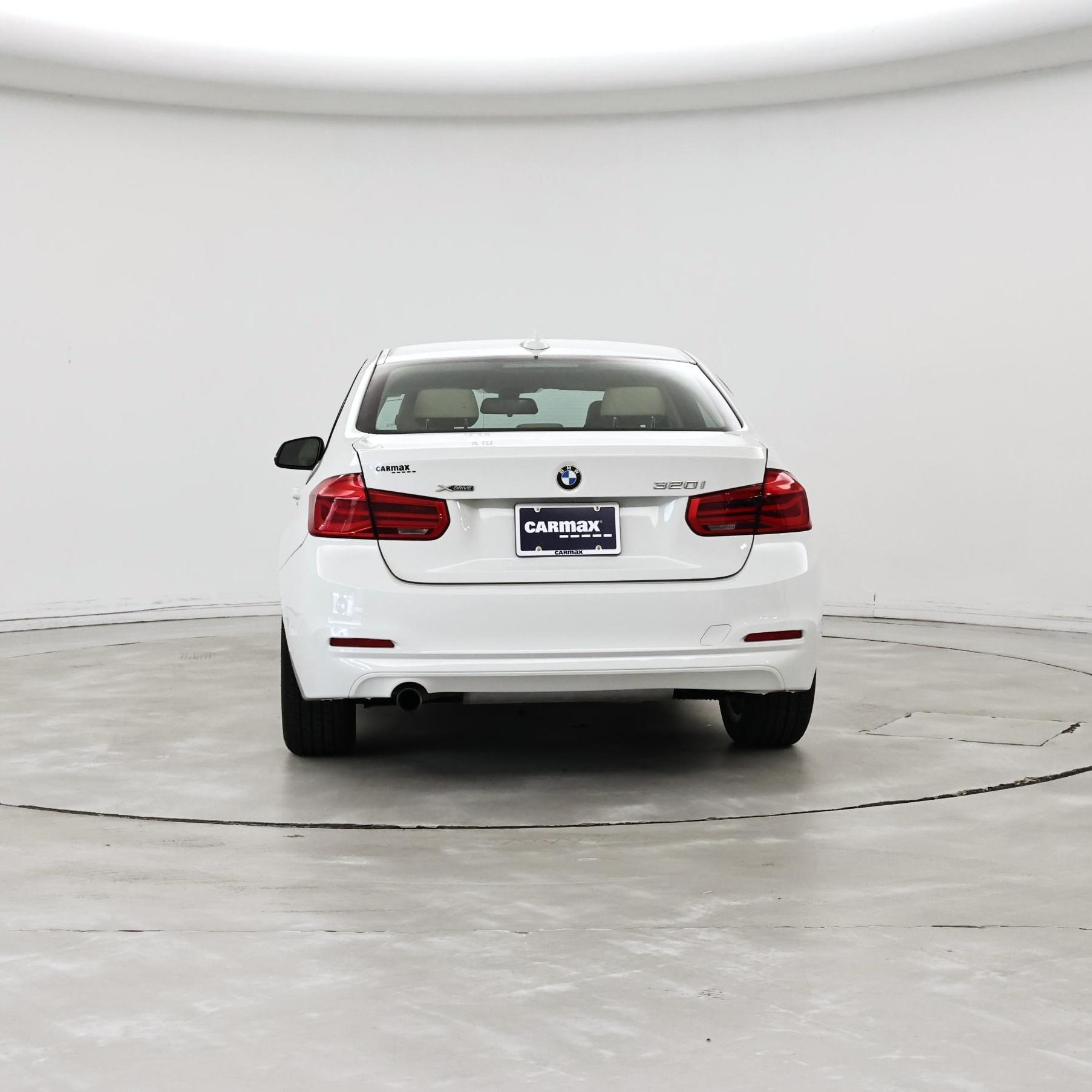 Thumbnail: 2017 BMW 3 Series - 6