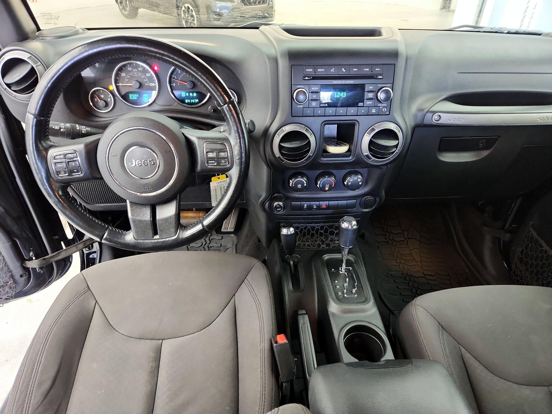 Thumbnail: 2017 Jeep Wrangler - 9