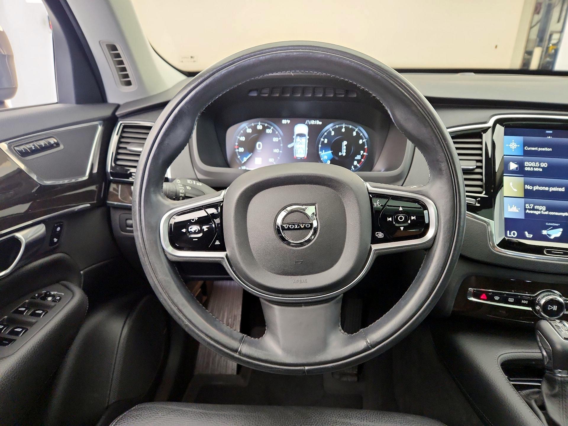 Thumbnail: 2018 Volvo XC90 - 10